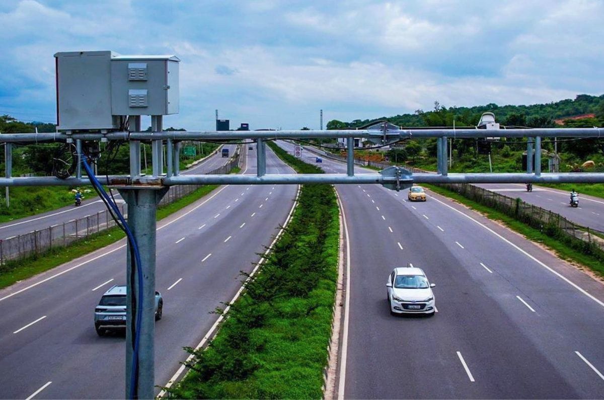 India gets its first barrier-free tolling system in Gujarat