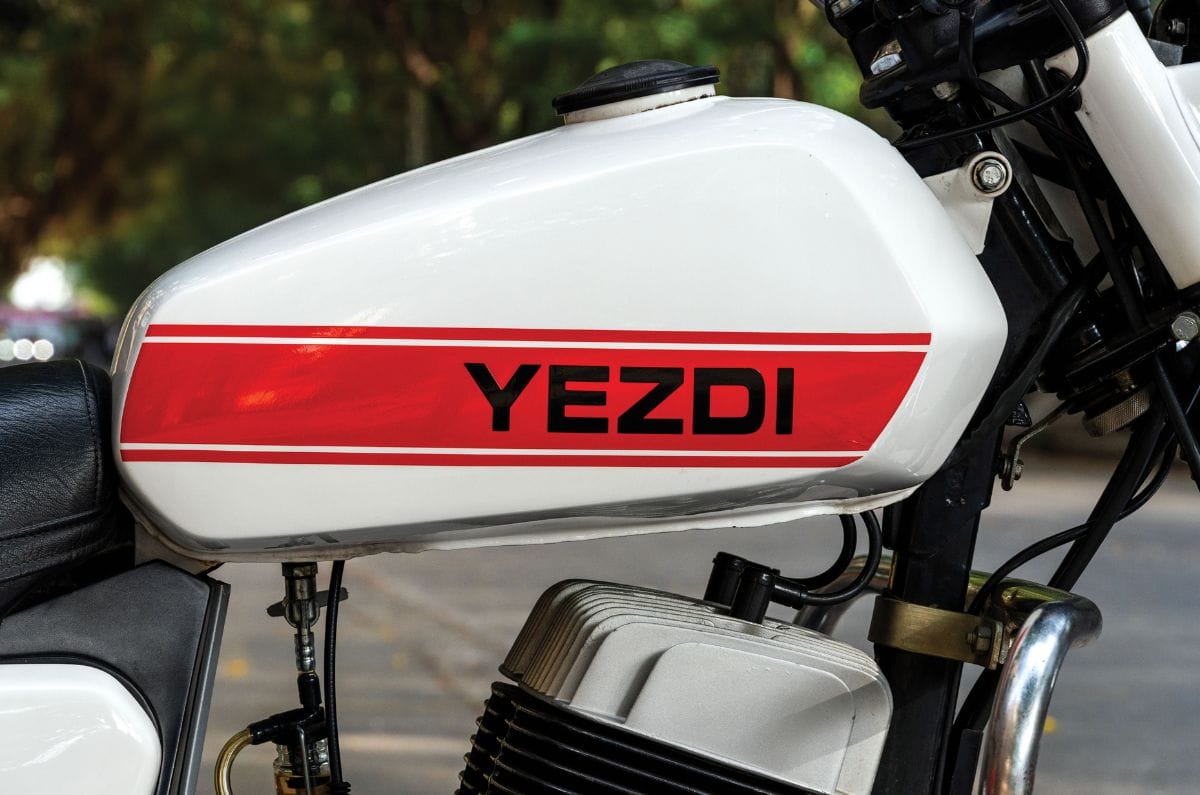 Yezdi 350 tank