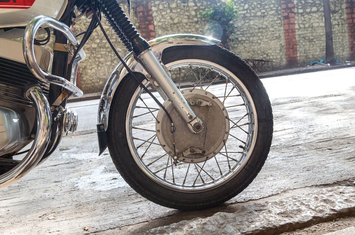 Yezdi 350 Drum brake