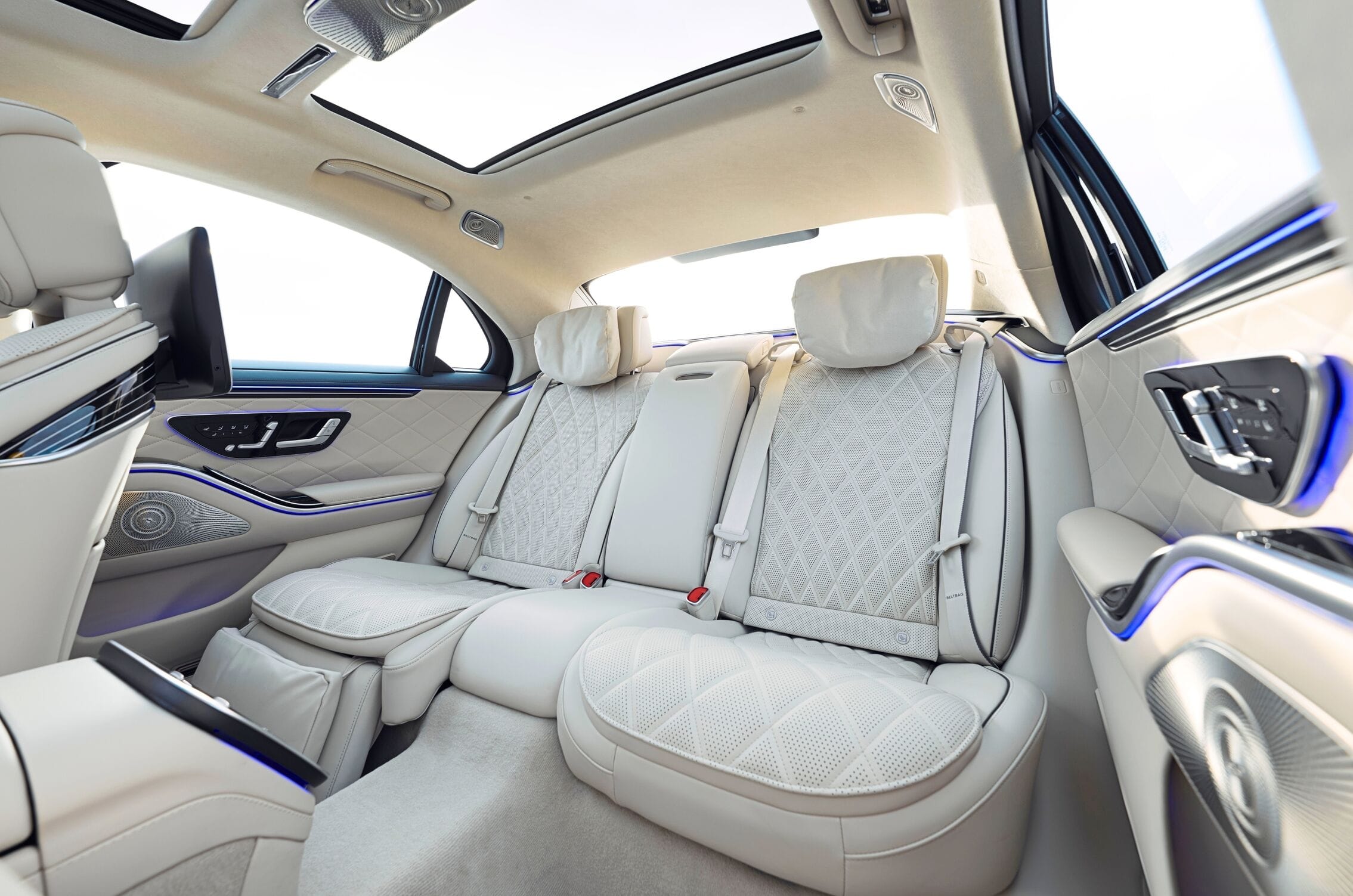 2026 Mercedes-Benz S-Class review: The best car in the world just got ...