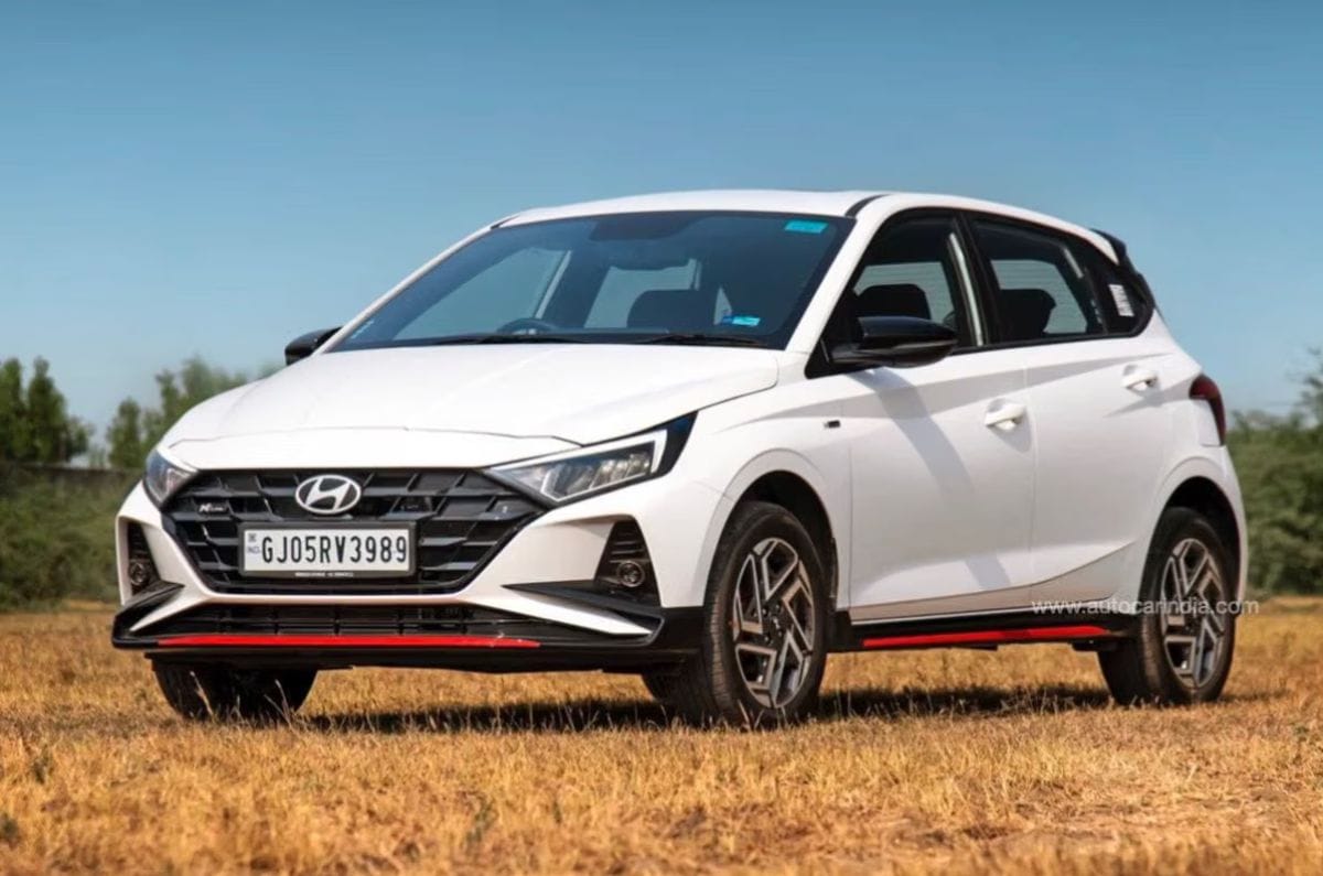 Best petrol-automatic hatchbacks under Rs 12 lakh in India