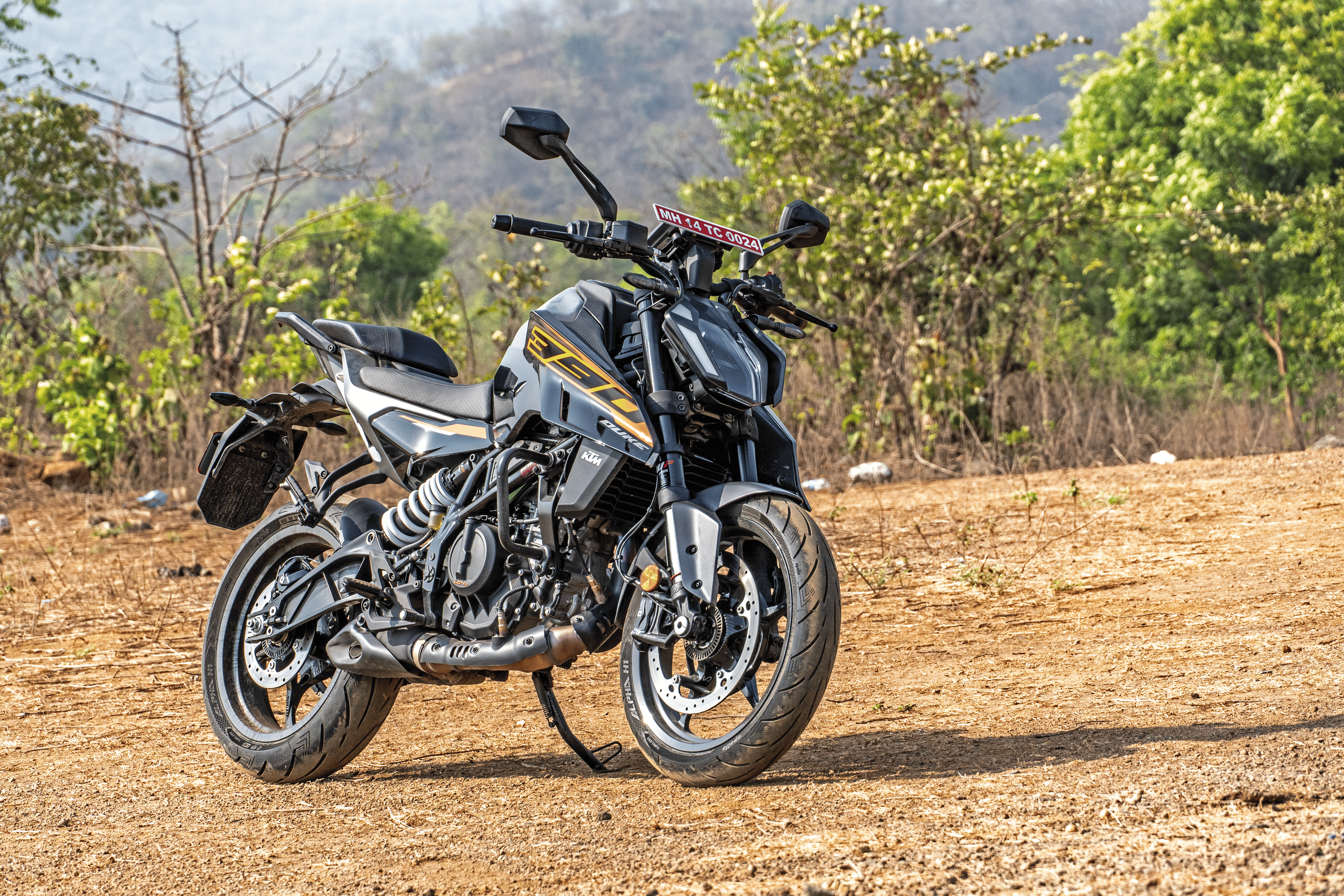 350cc KTM 390 Duke Review
