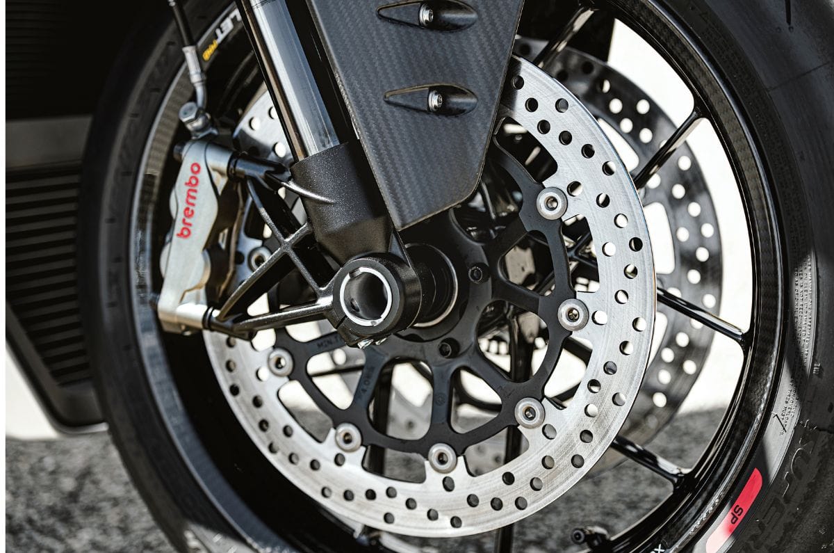Norton Manx R review: TVS brings Norton back with a bang!