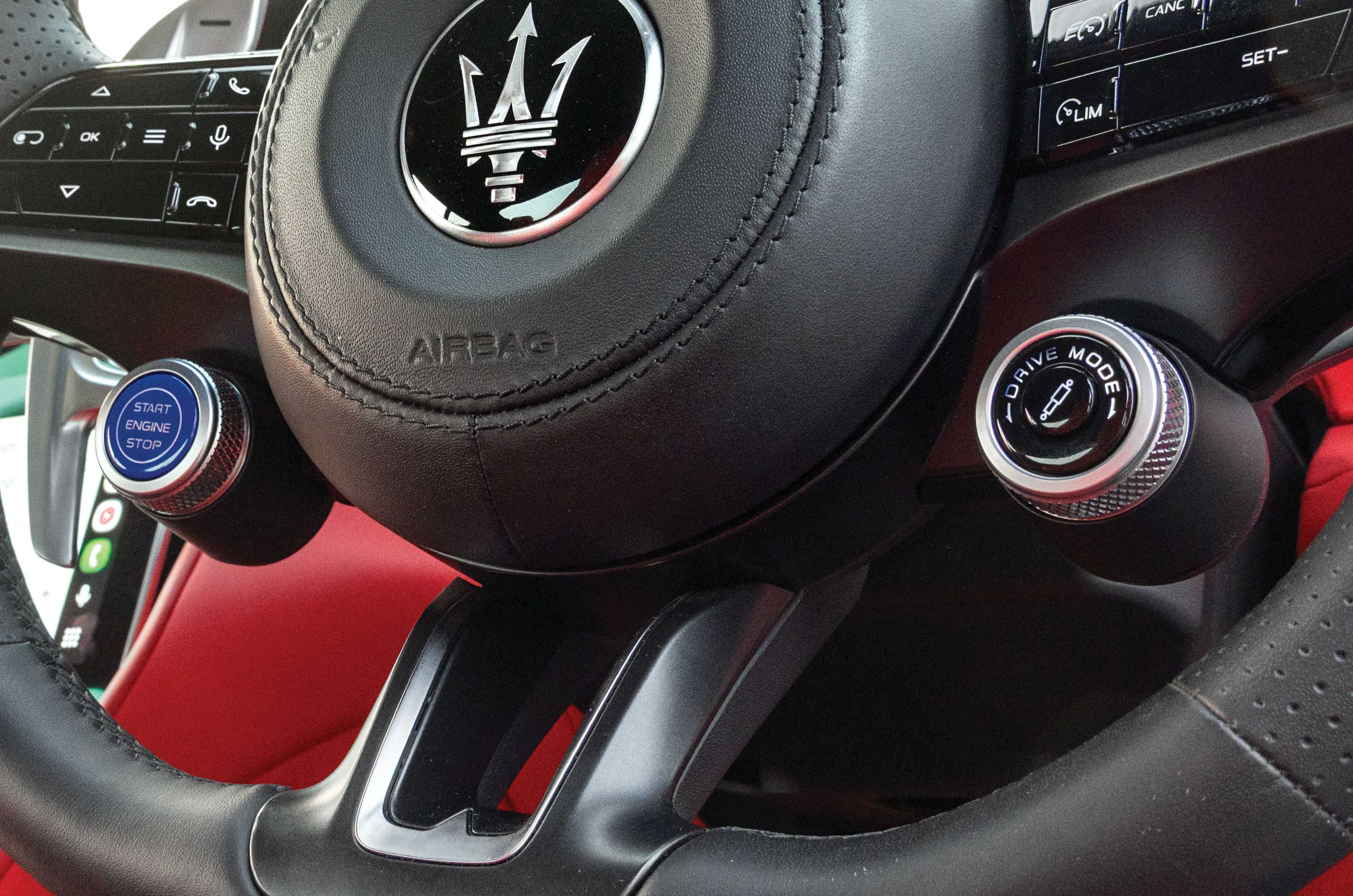 Maserati GranTurismo Trofeo drive modes