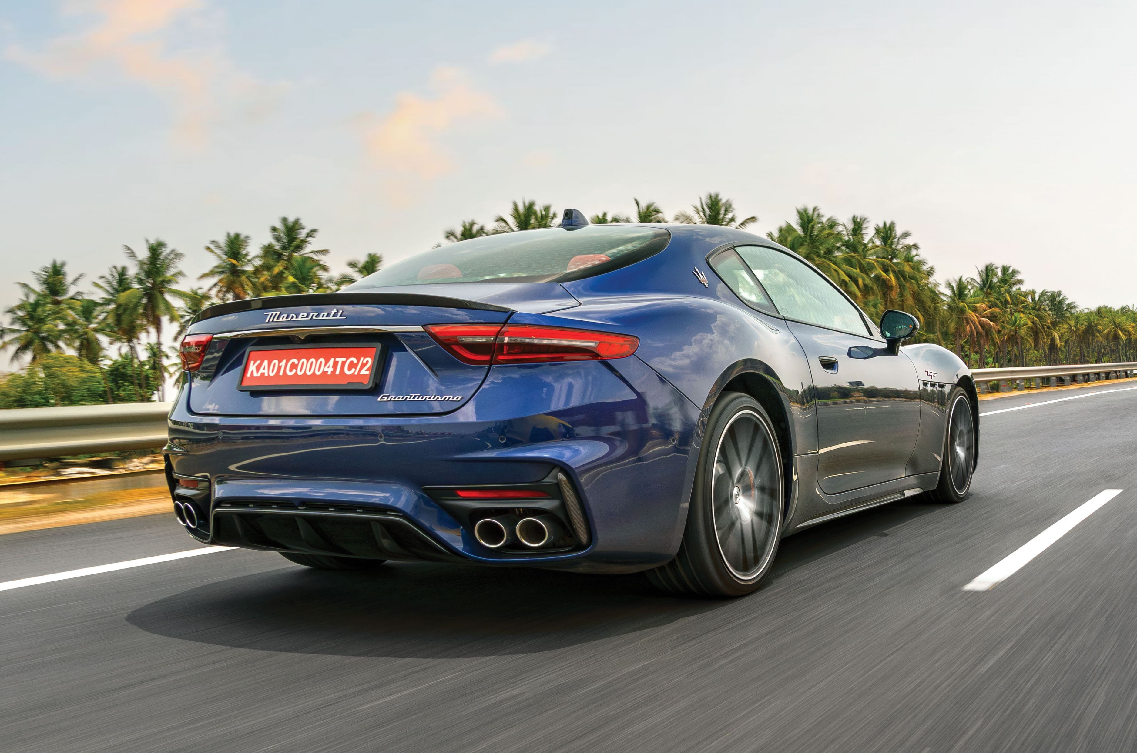 Maserati GranTurismo Trofeo rear tracking