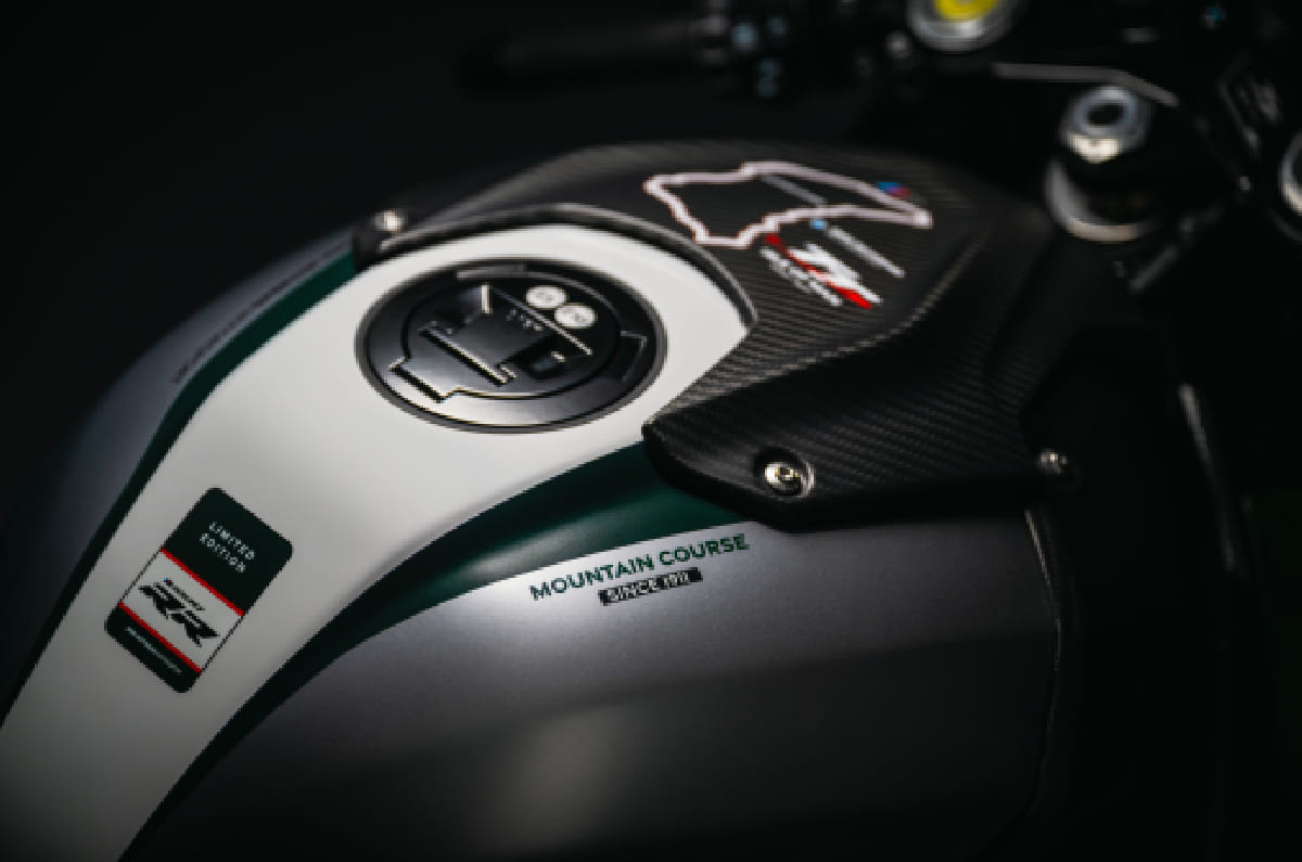 BMW M 1000 RR Limited Edition Isle of Man TT revealed