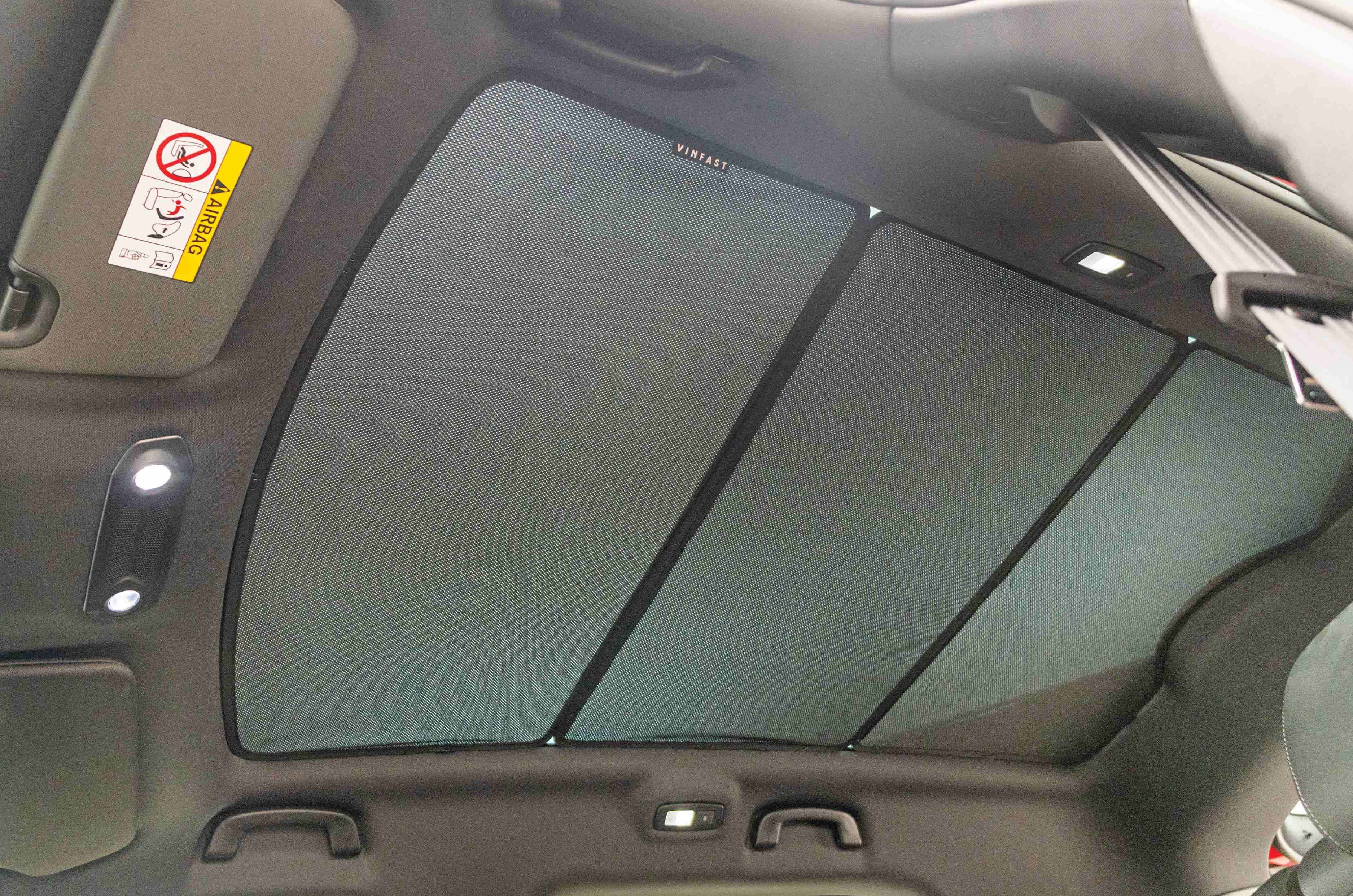 Vinfast VF7 Panoramic Sunroof