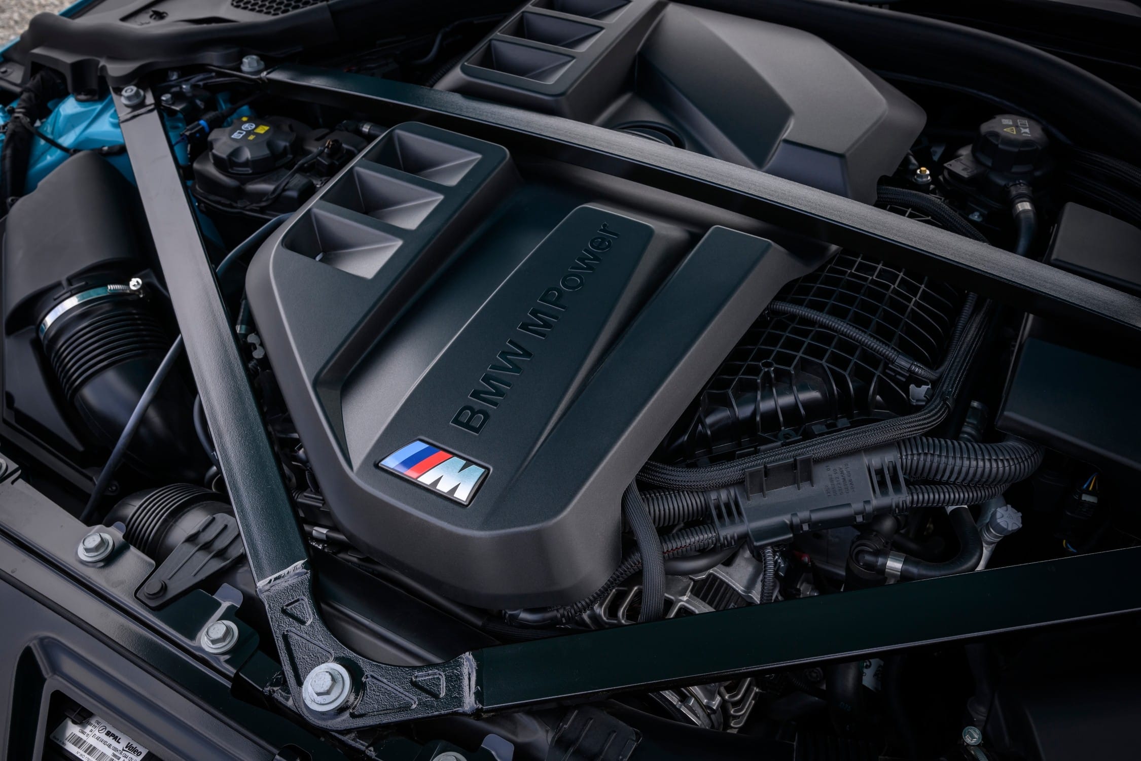 2026 BMW M2 unveiled with optional M xDrive AWD system 