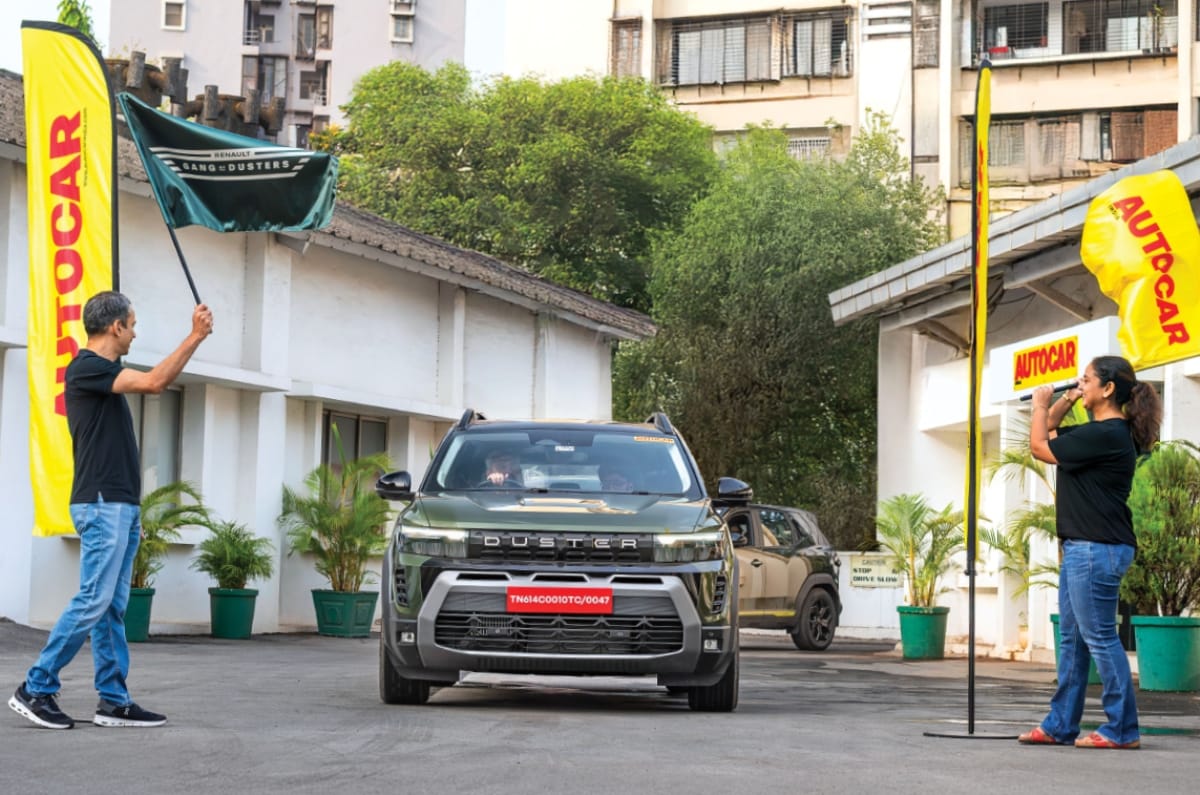 Renault Duster Mango Trails flag off