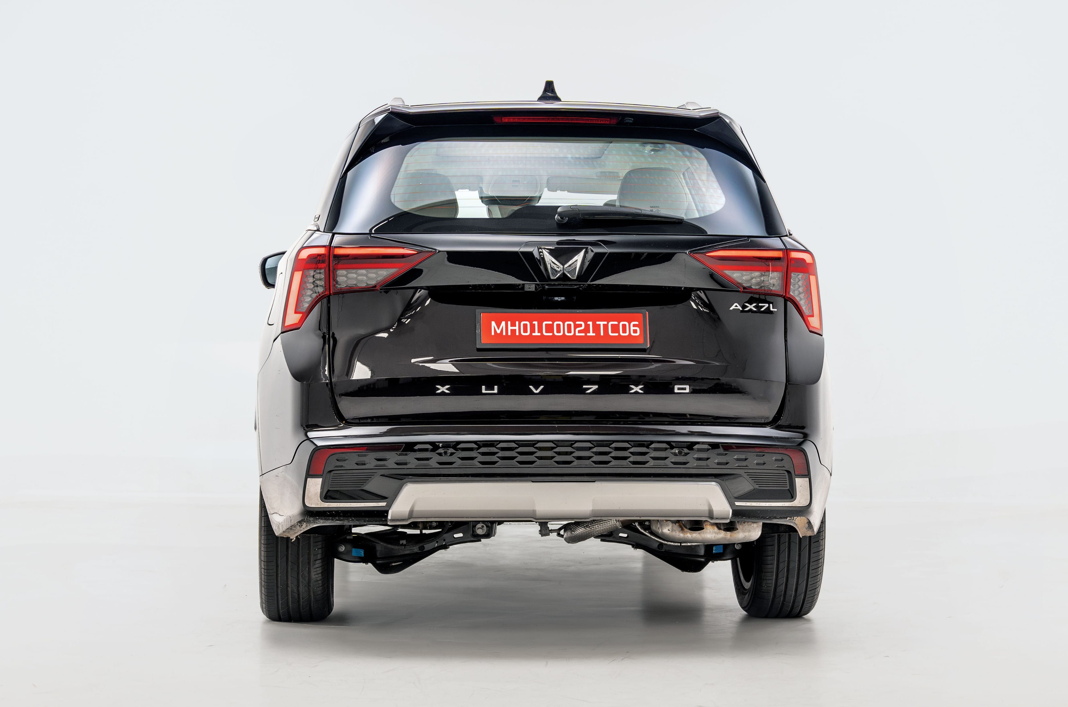 Mahindra XUV 7XO rear