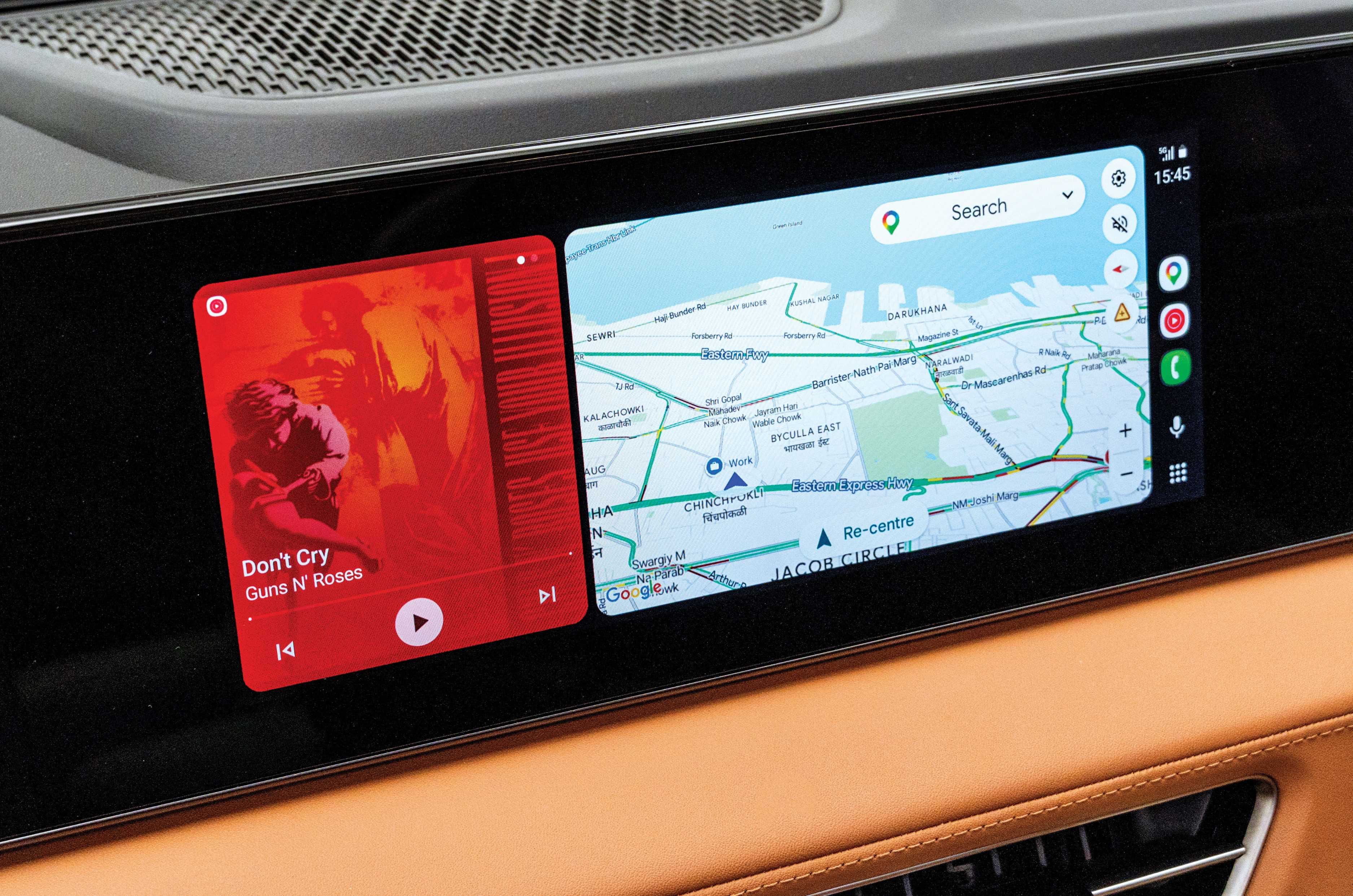 Mahindra XUV 7XO touchscreen