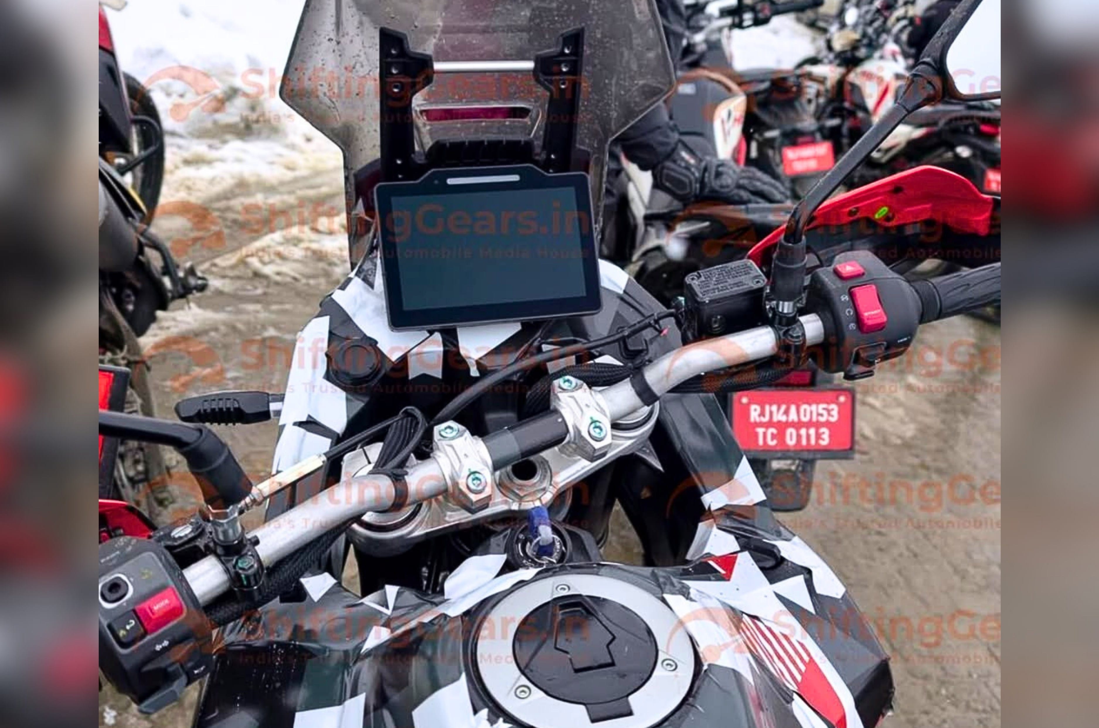 Hero Xpulse 421 TFT display