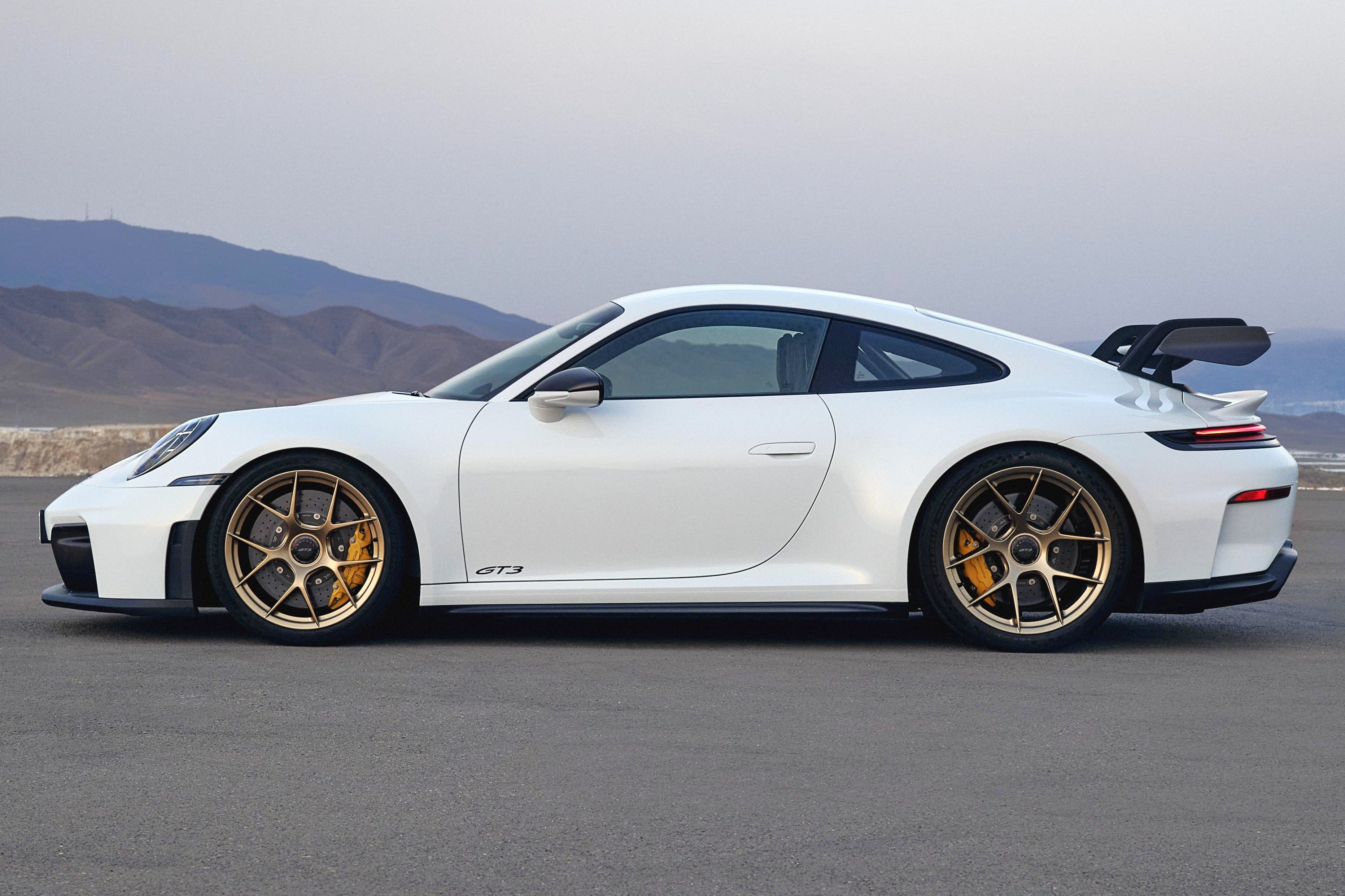 2026 Porsche 911 GT3 launched at Rs 3.33 crore