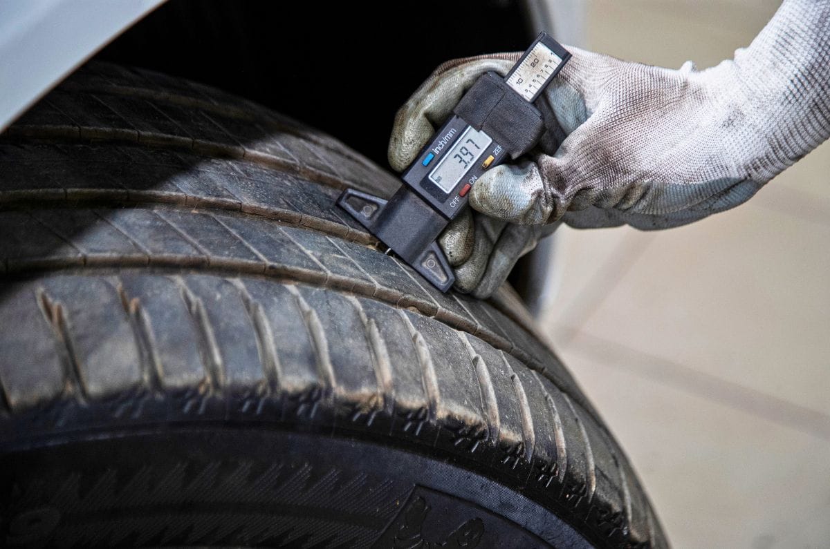 Car tread measurement