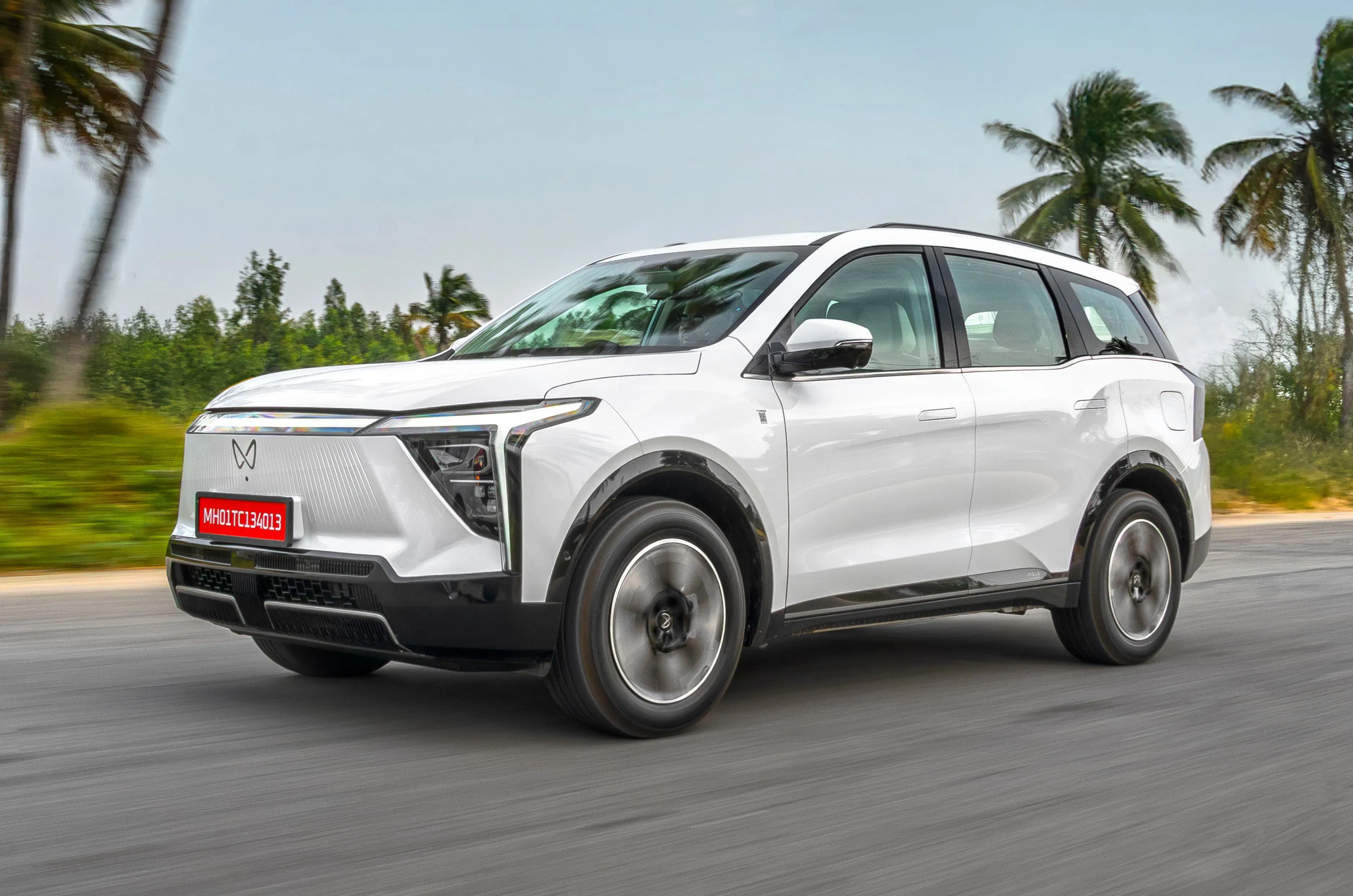 Best electric SUVs between Rs 20-40 lakh