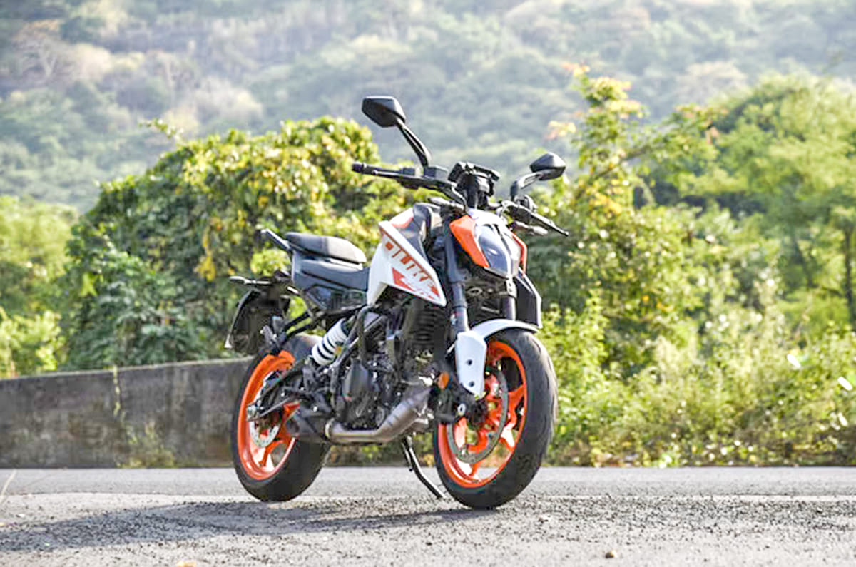 5 Popular 200cc-250cc Bikes in India 2026