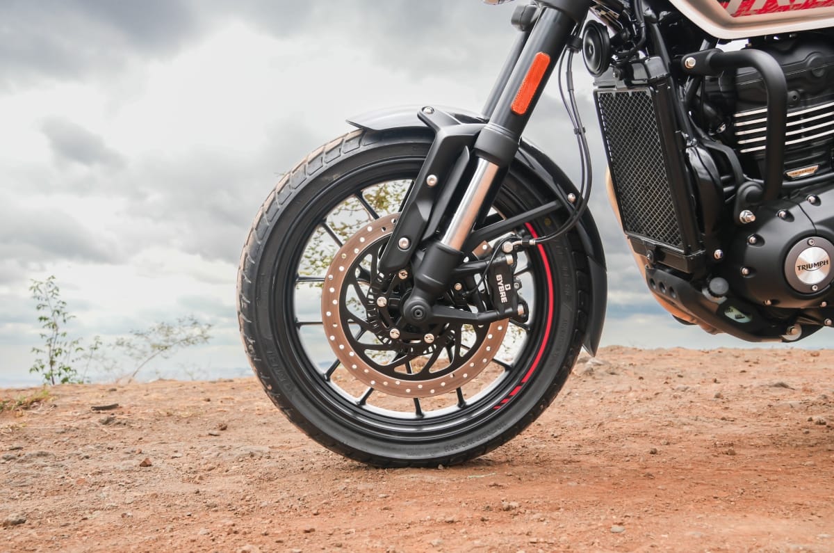 350cc Triumph Tracker 400 review: Mistaken identity