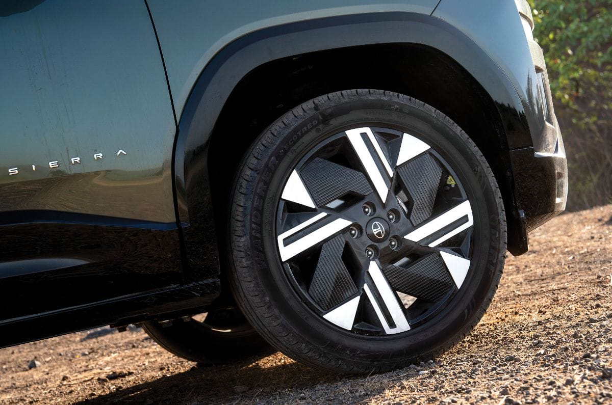 Sierra vs Seltos vs Duster vs Kushaq: Mid-size SUV comparison