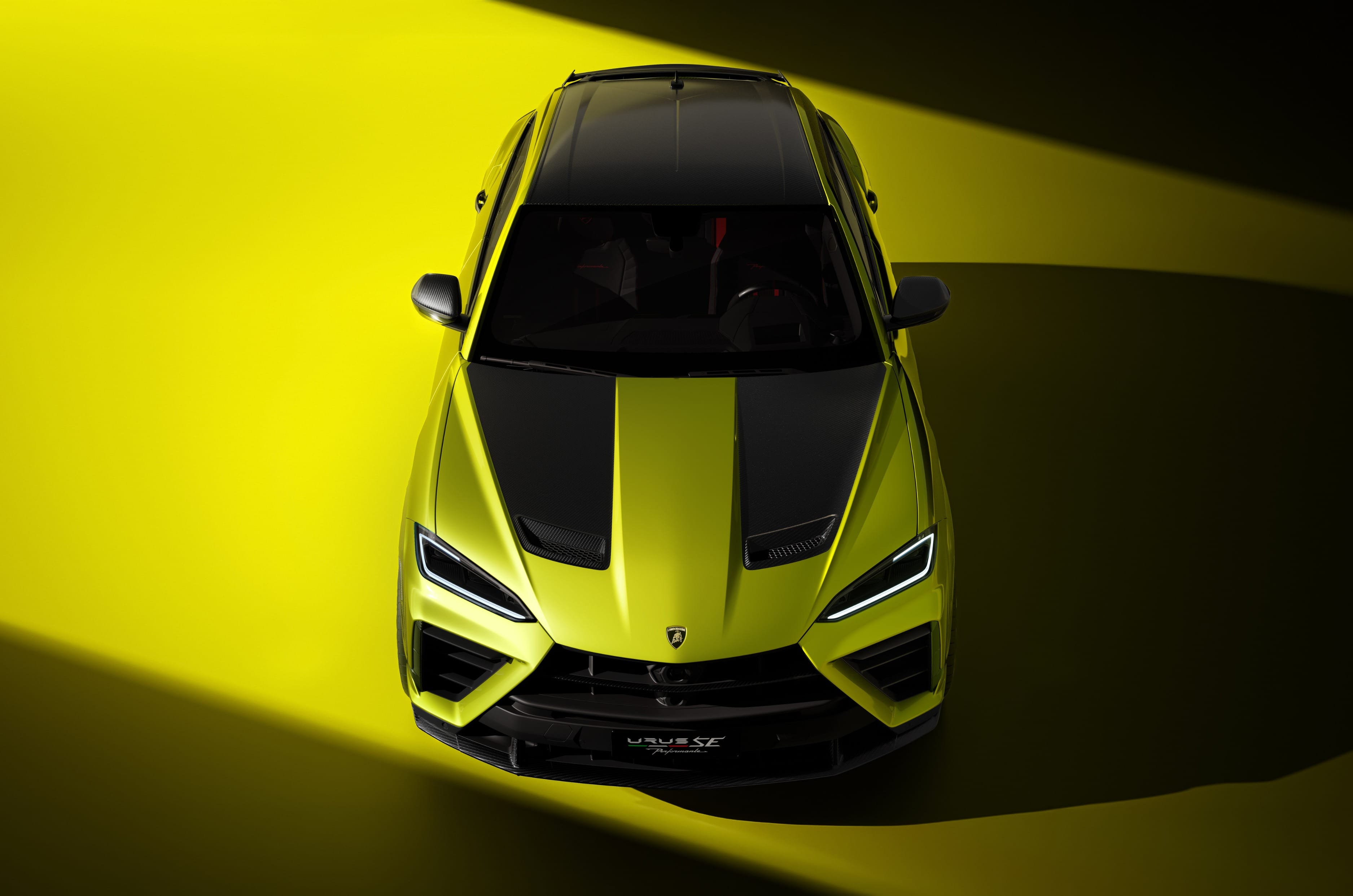 Urus SE Performante revealed as hottest Lamborghini SUV yet