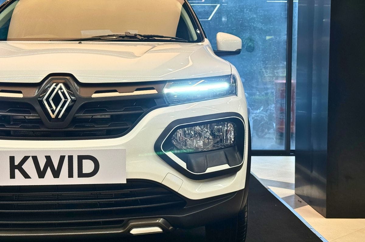 2026 Renault Kwid LED DRLs