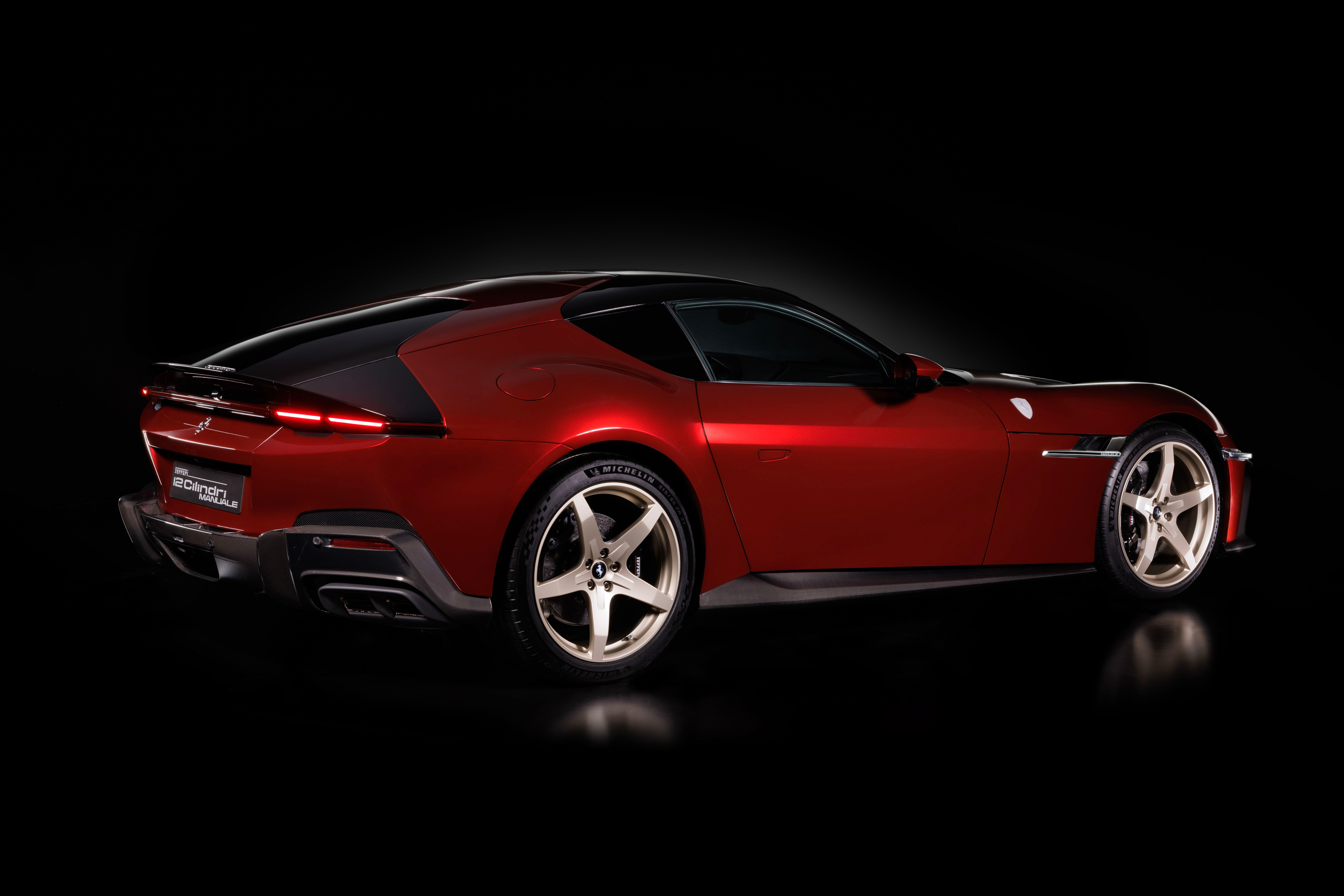 Ferrari 12Cilindri Manuale revealed with simulated manual gearbox