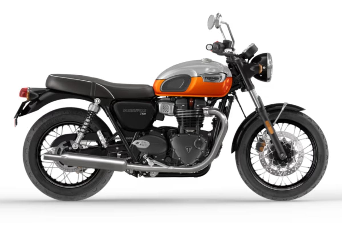 Triumph Bonneville T100 right side profile static in studio