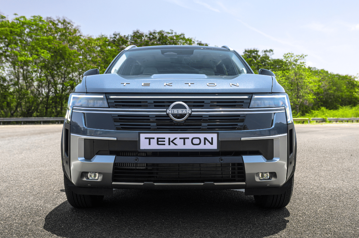 Nissan Tekton