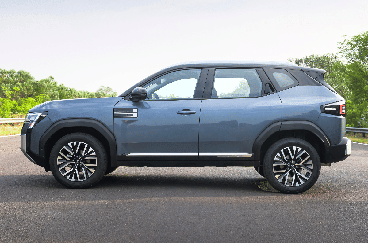 Nissan Tekton