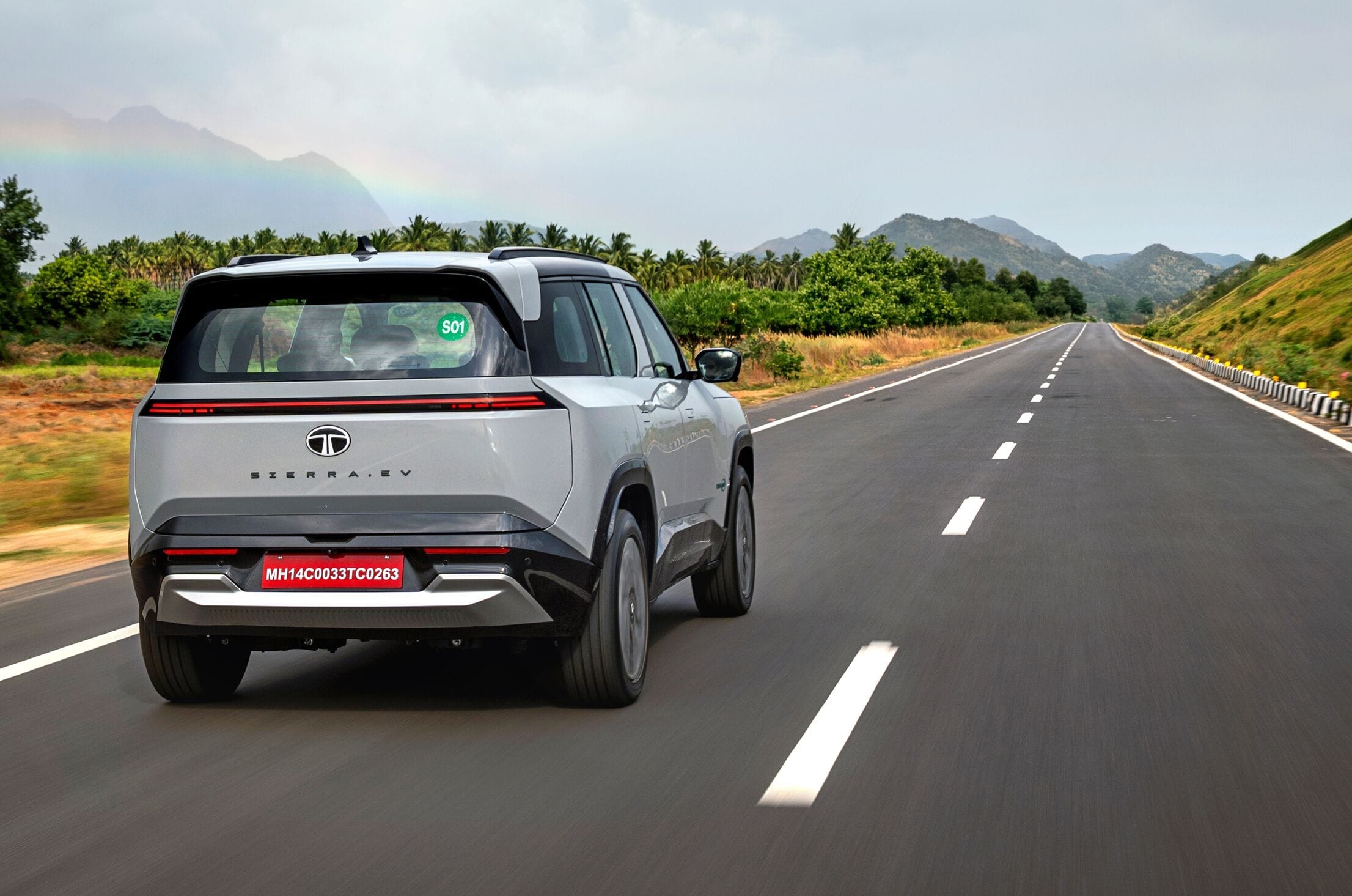 3 reasons to buy the Tata Sierra EV and 2 reasons not to