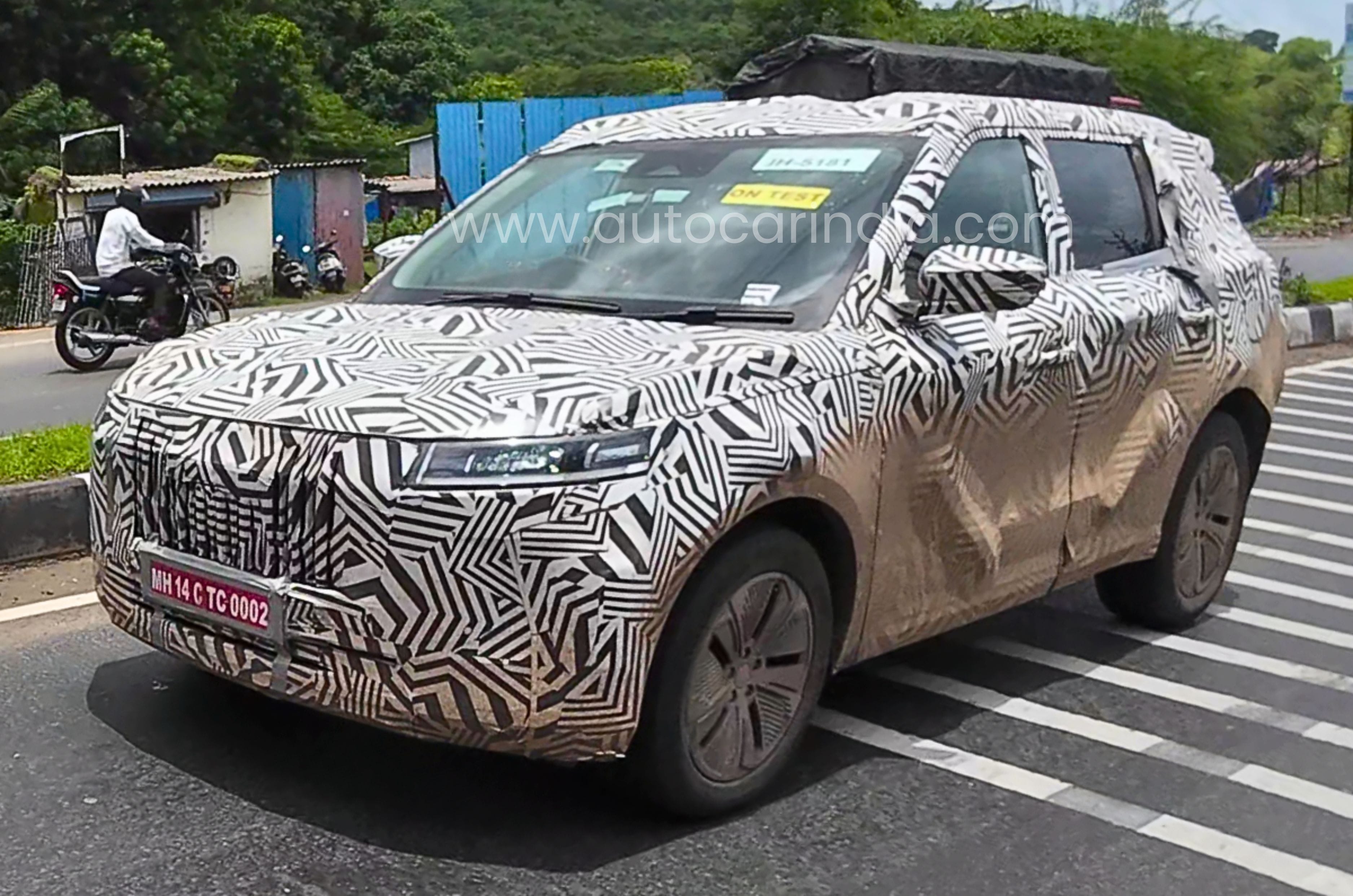 JSW Motors' Jaecoo J5 SUV spied in ICE avatar for the first time