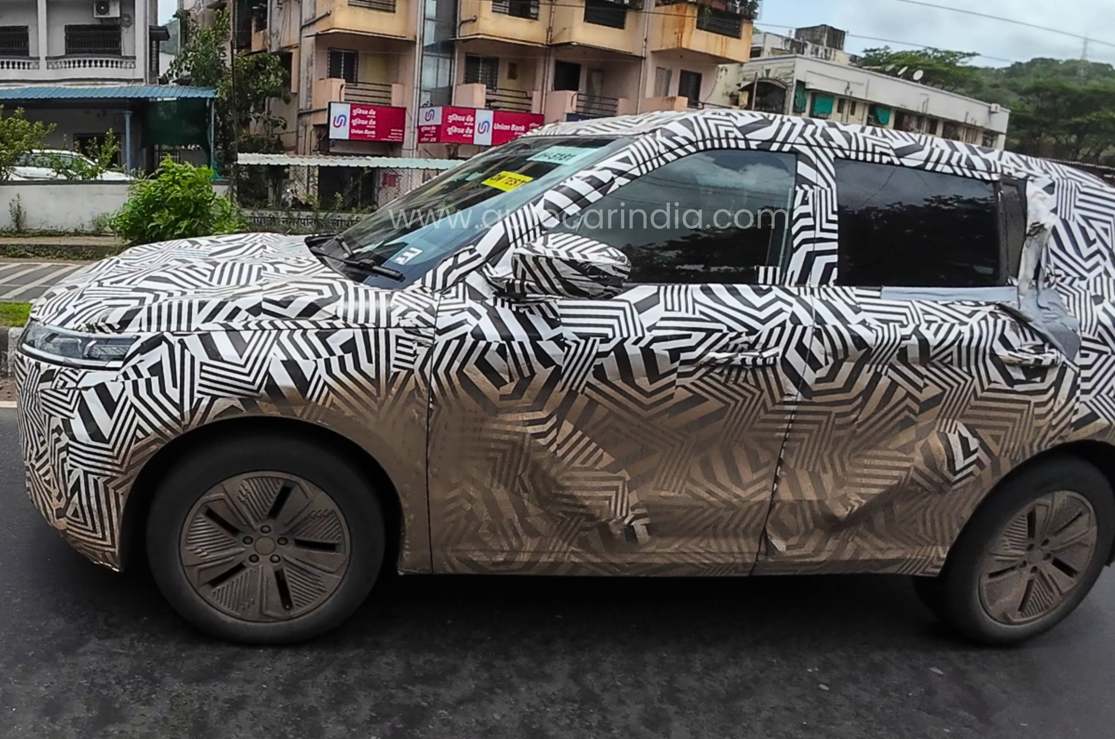 JSW Motors' Jaecoo J5 SUV spied in ICE avatar for the first time