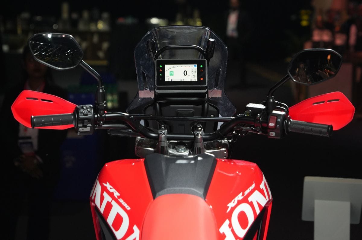 Honda unveils XR300L and XR300 Rally dual-sport motorcycles in India
