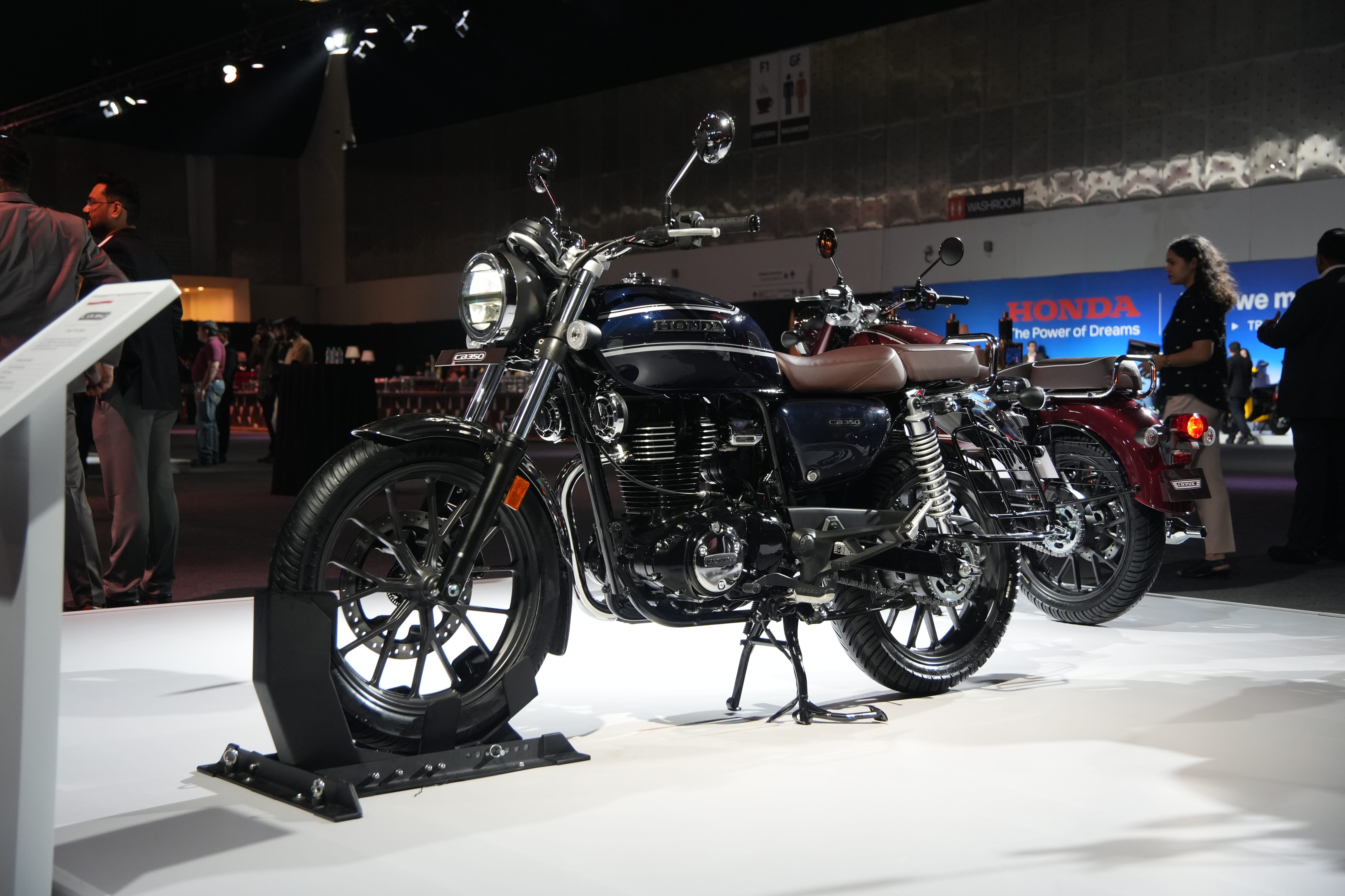Honda CB350 lineup updated with fresh colours