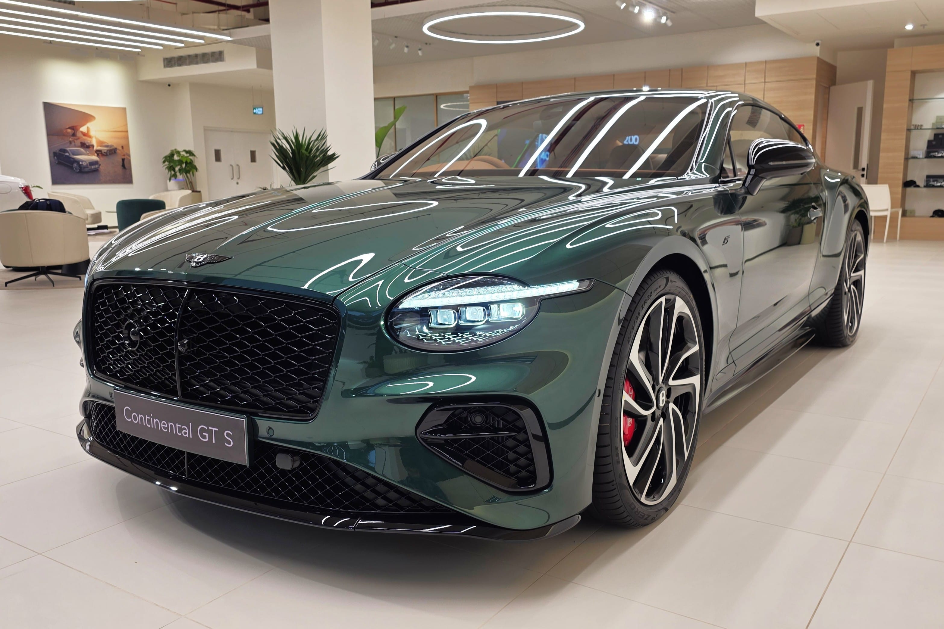 Bentley taking Bentayga orders at reduced prices after India-UK FTA