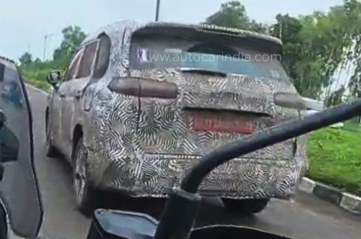 MG’s Starlight 560-based ‘Hector Hawk’ EV spied