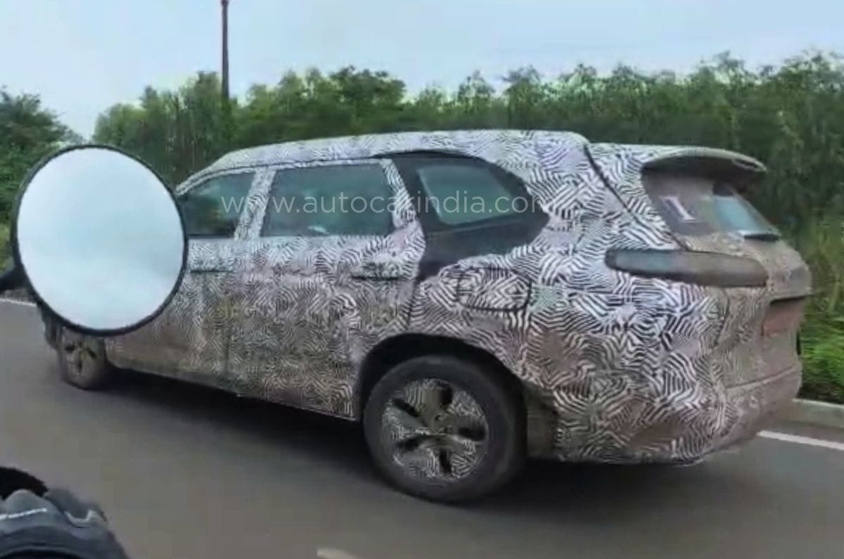 MG’s Starlight 560-based ‘Hector Hawk’ EV spied