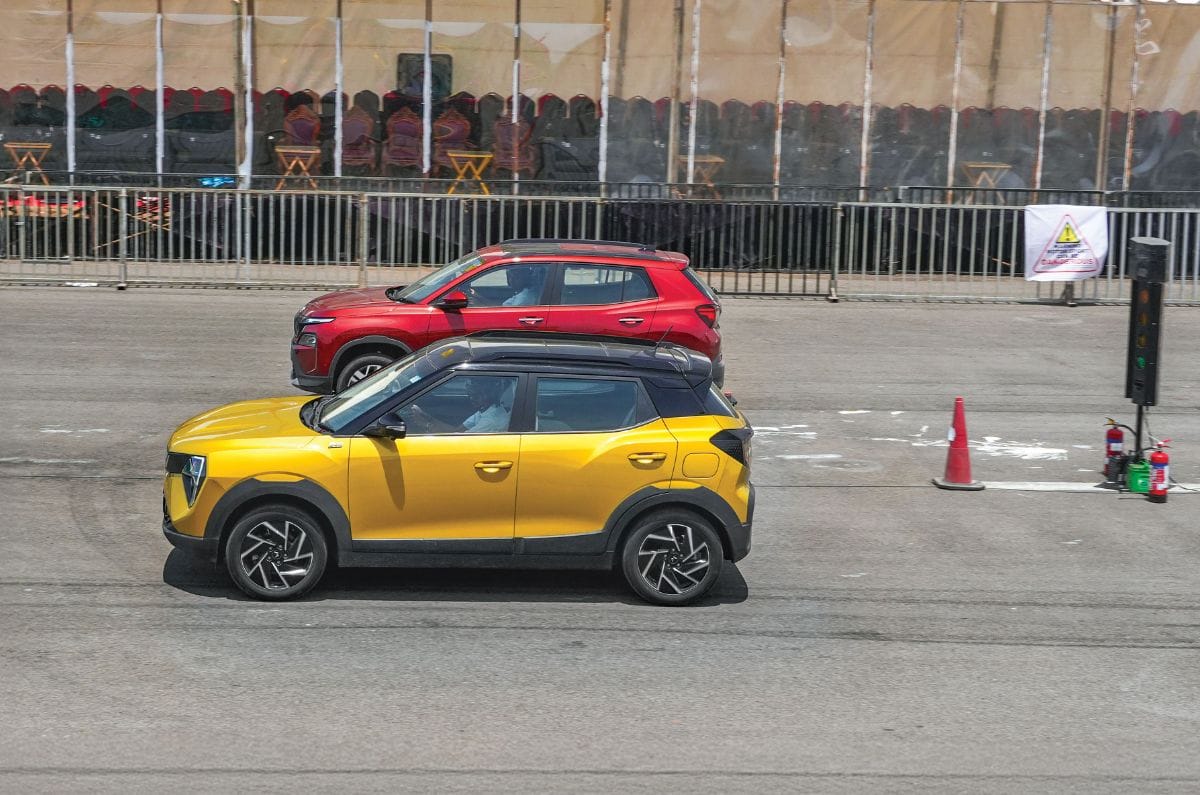 Skoda Kylaq vs Mahindra XUV 3XO drag race: lights out