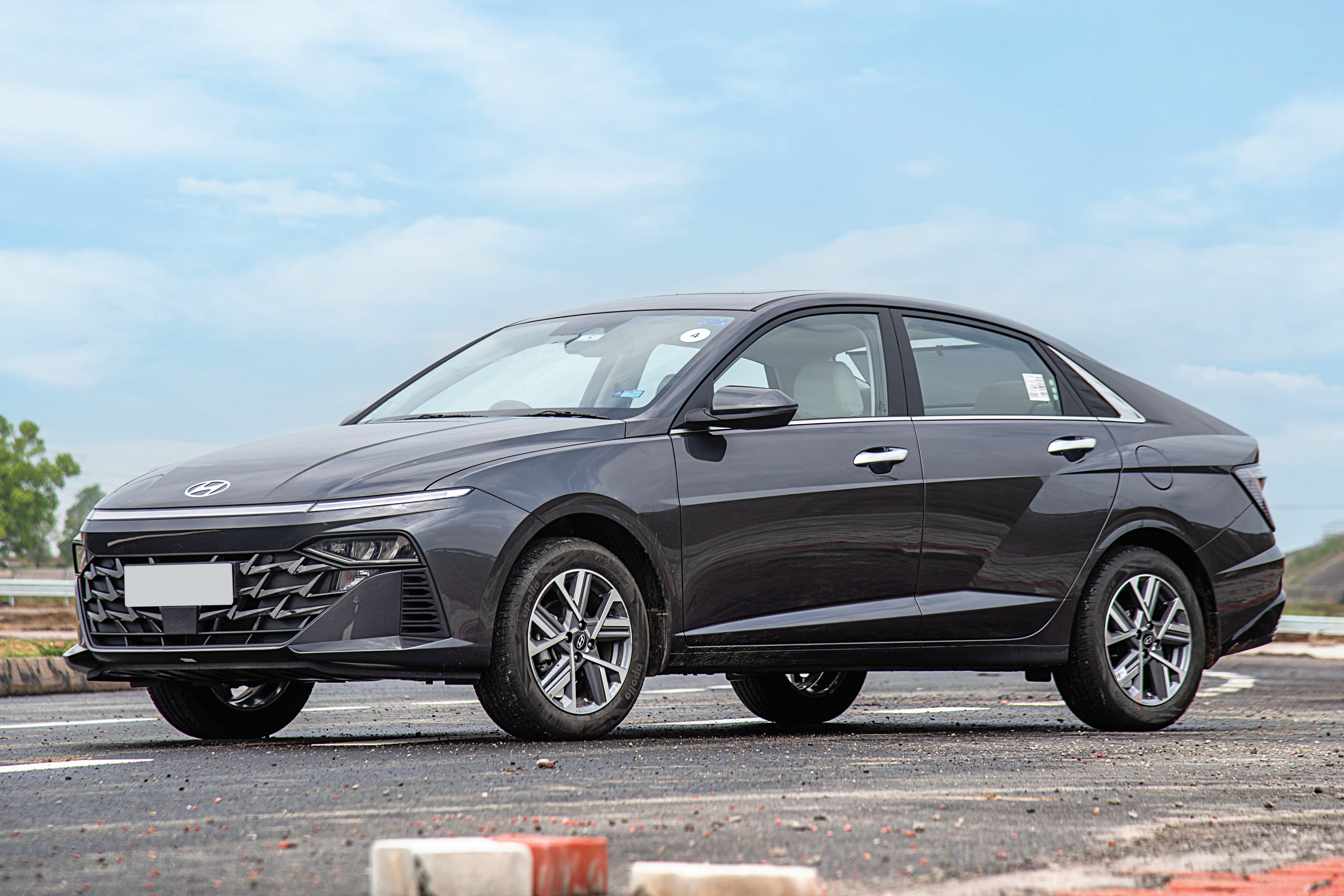 Hyundai Creta discounts go up to Rs 1 lakh in August 2026