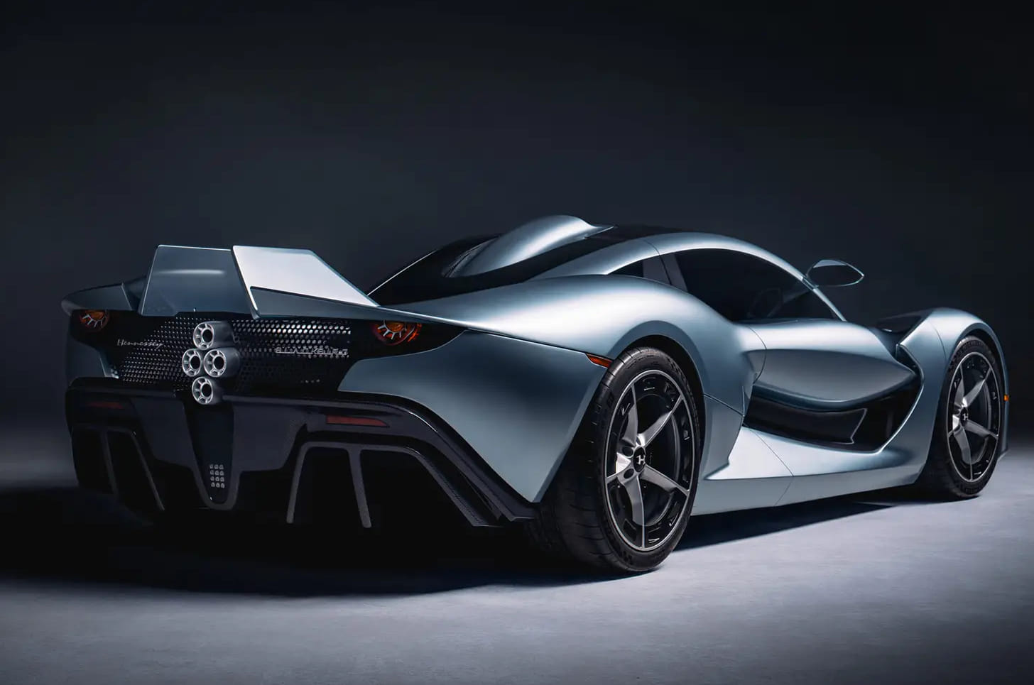 Hennessey Blackbird revealed with naturally aspirated V8, manual gearbox