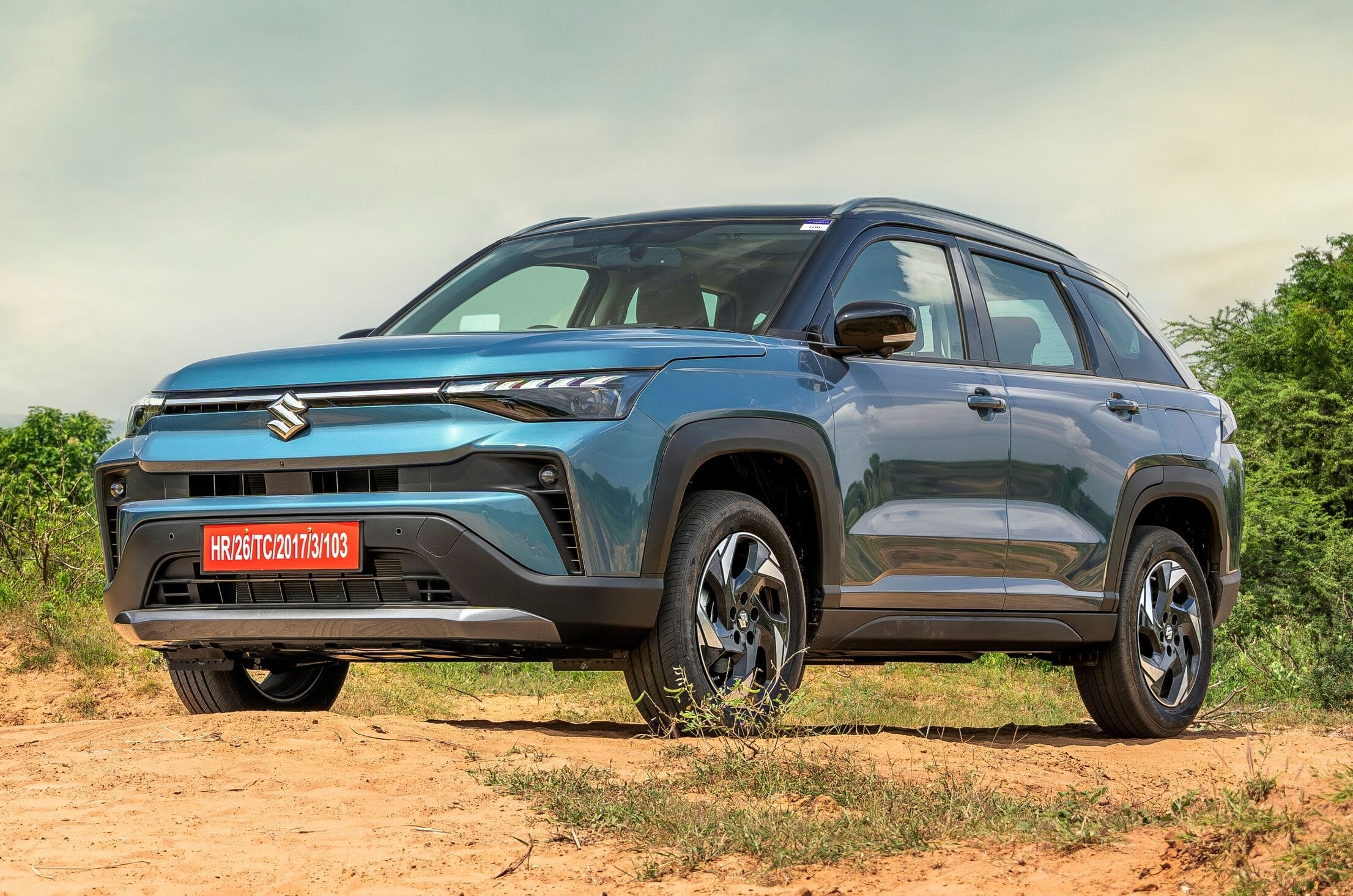 Top 10 bestselling cars in H1 2026 by powertrain type