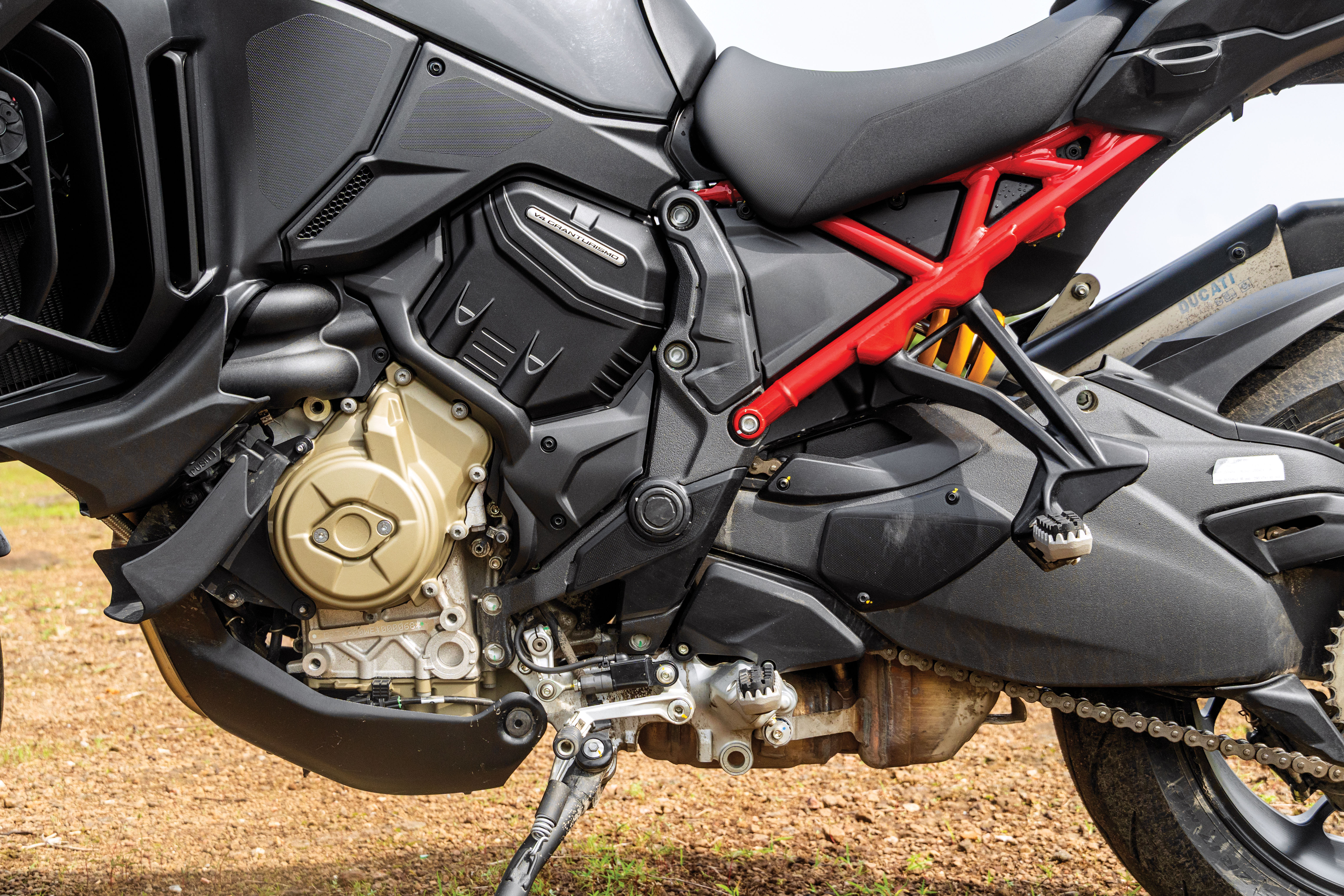 Ducati Multistrada V4 Pikes Peak Review: Shapeshifter!