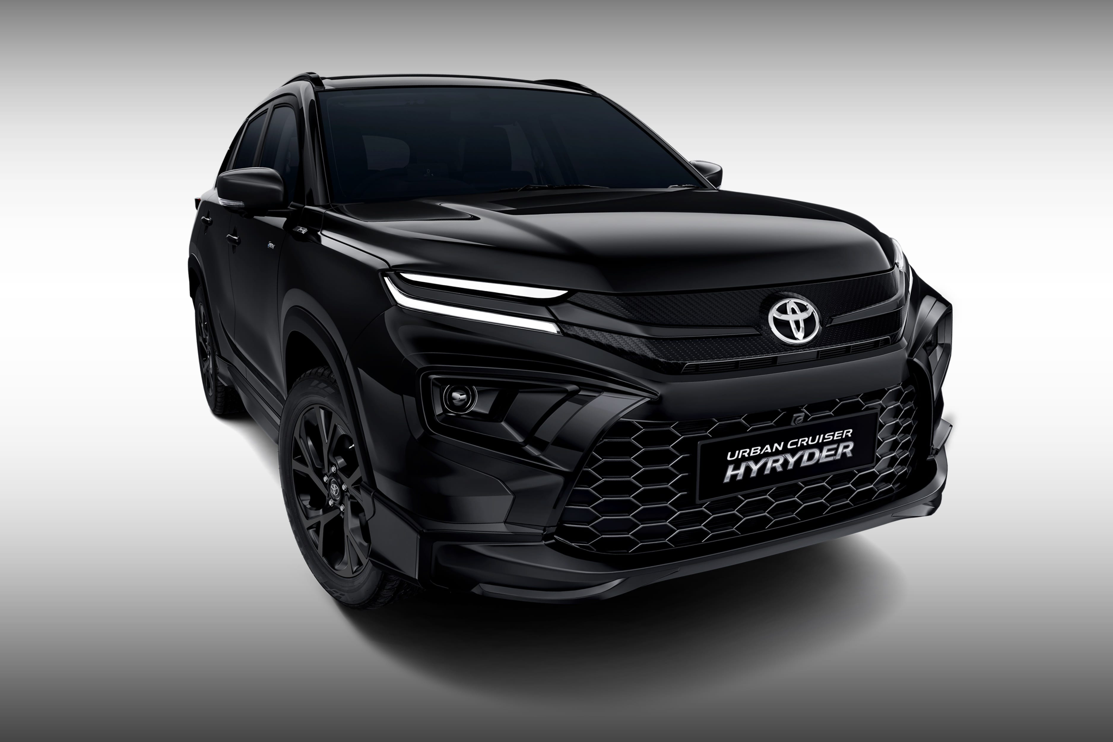 Toyota Hyryder Aero Black Edition
