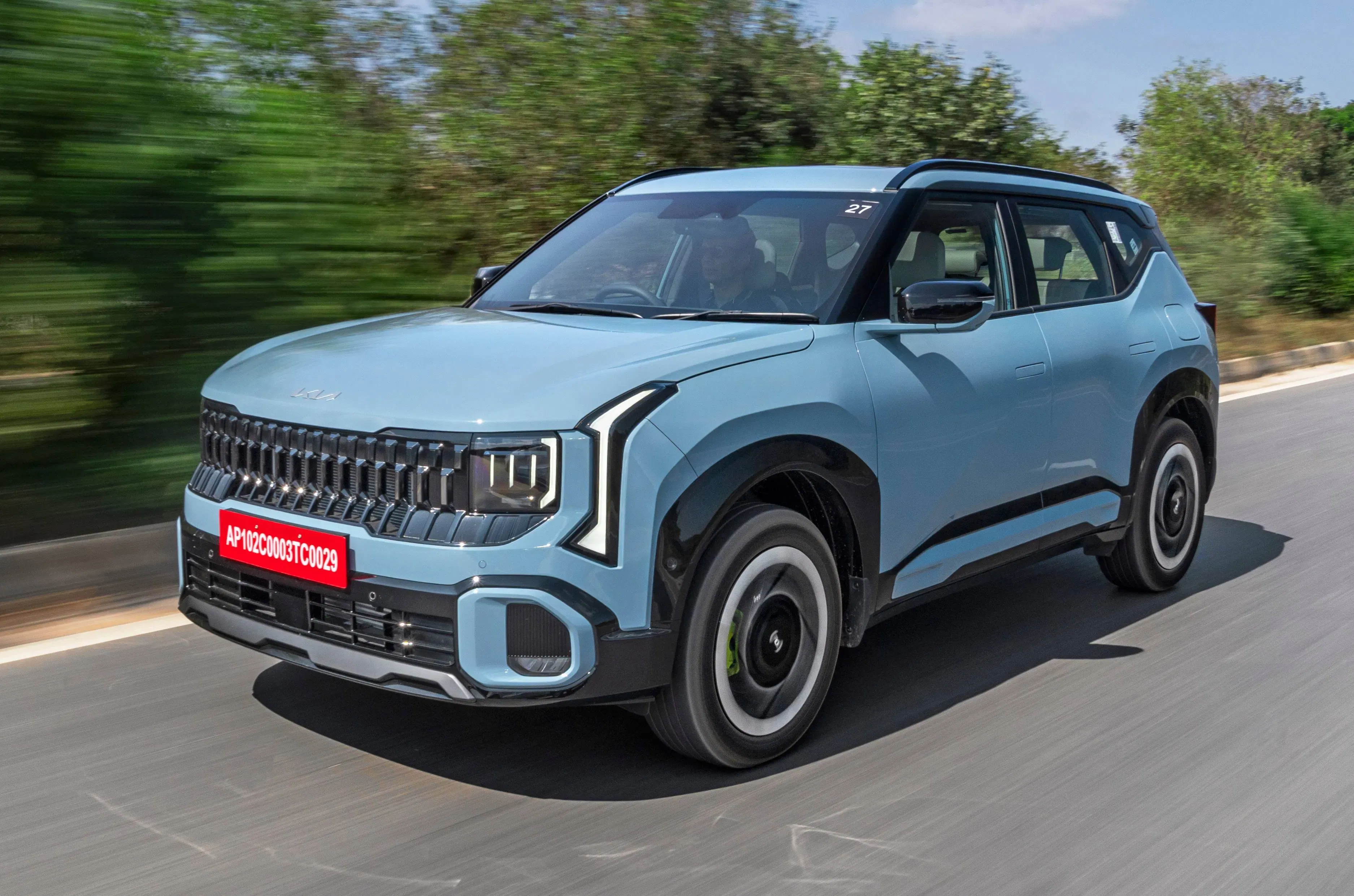 Top Five diesel-automatic midsize SUVs under Rs 25 lakh ranked