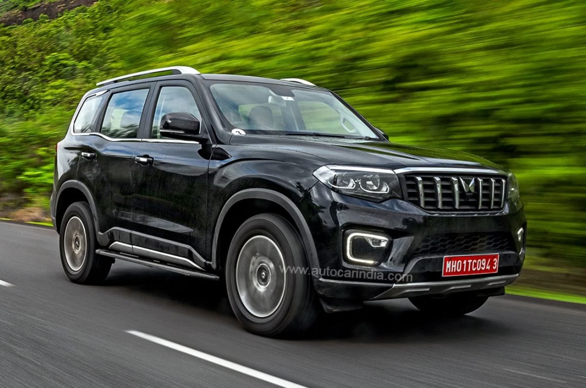Top Five diesel-automatic midsize SUVs under Rs 25 lakh ranked
