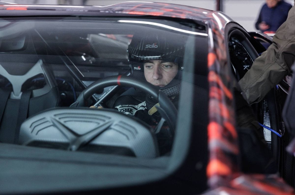Lamborghini Revuelto SV teaser interior