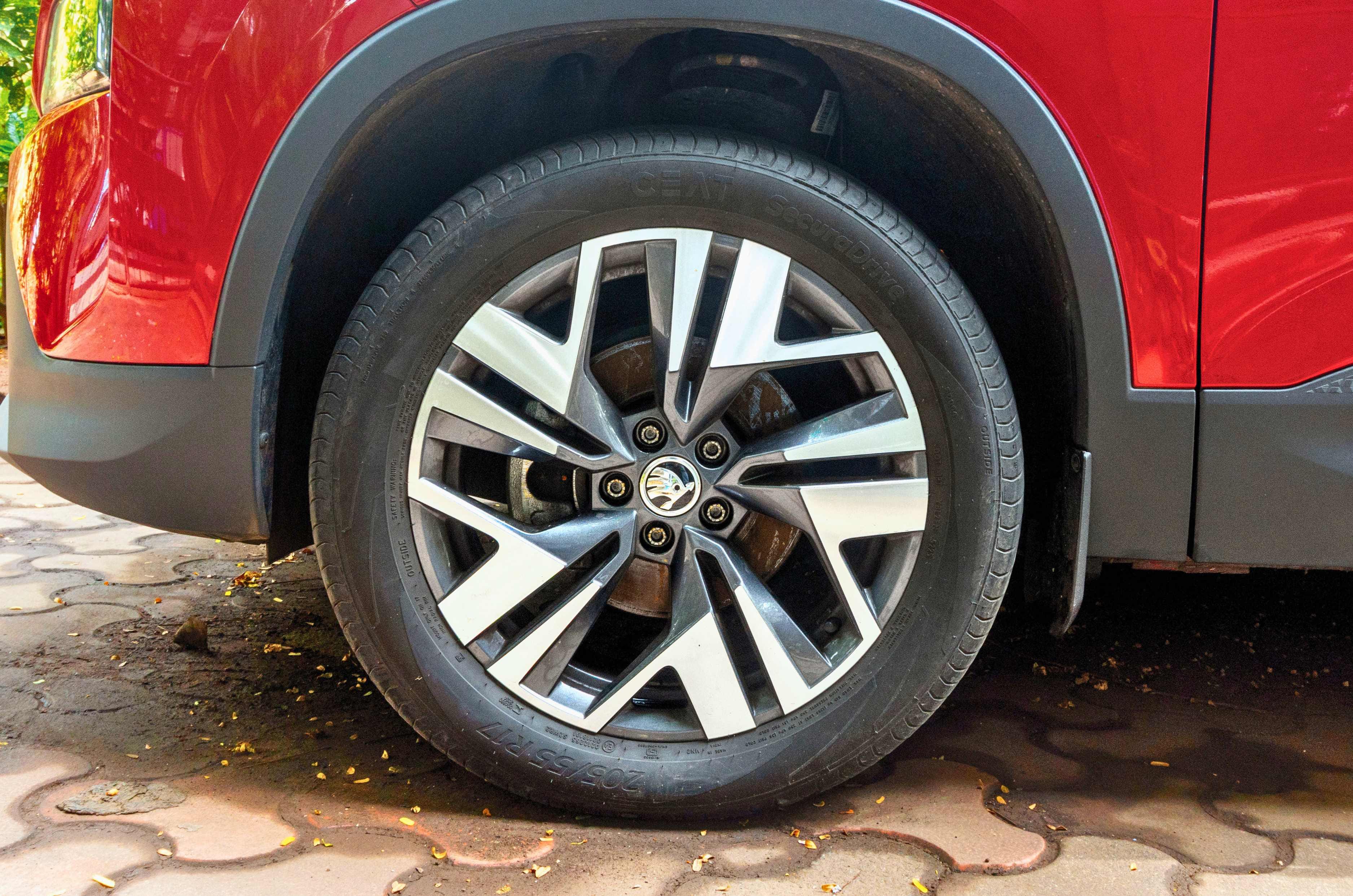 Skoda Kylaq alloy wheel