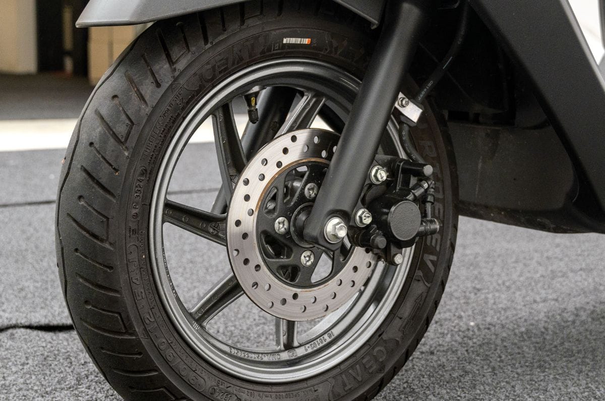 Suzuki e-Access front brake