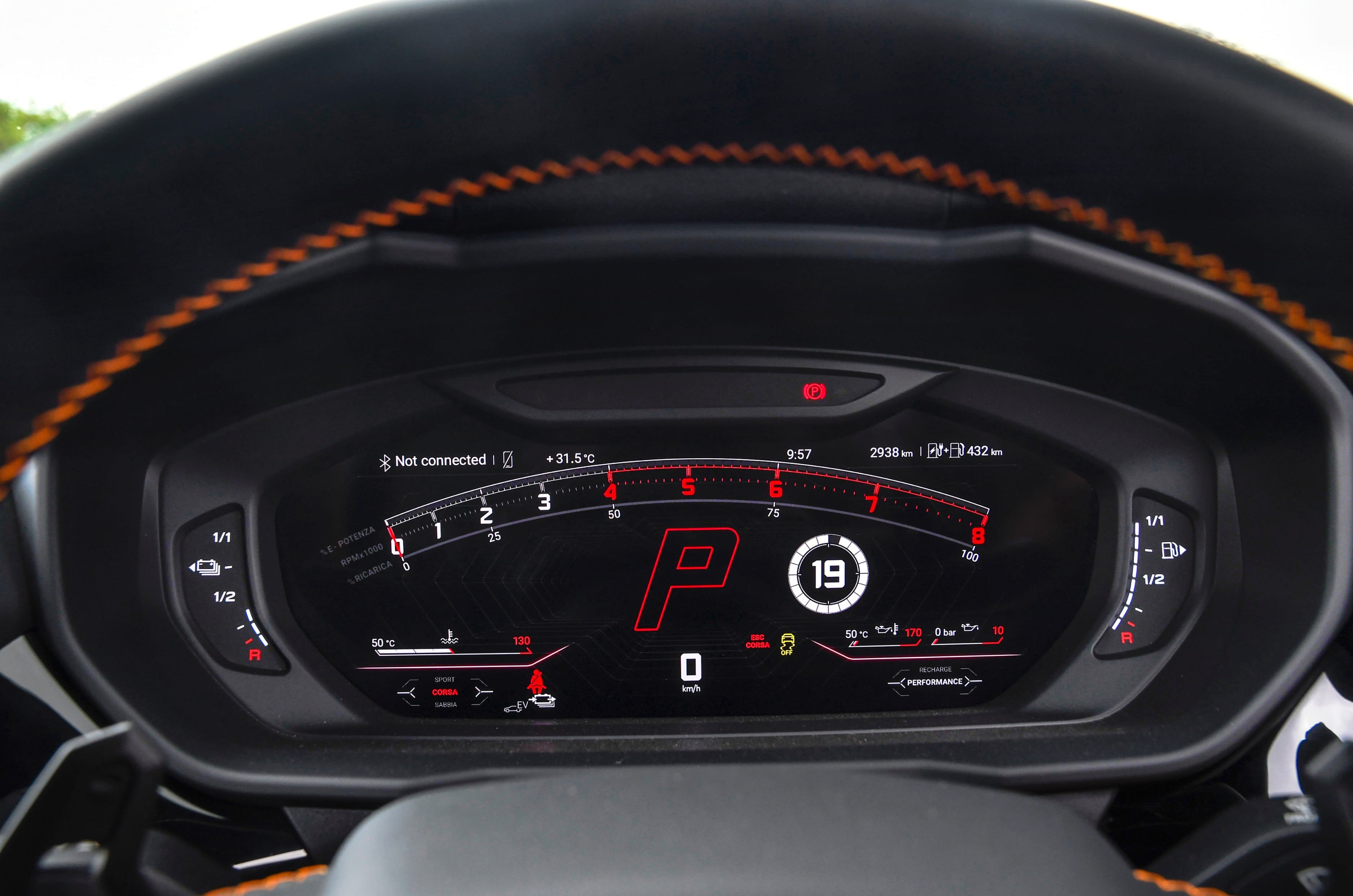 2026 Lamborghini Urus SE review: Thunder and lightning
