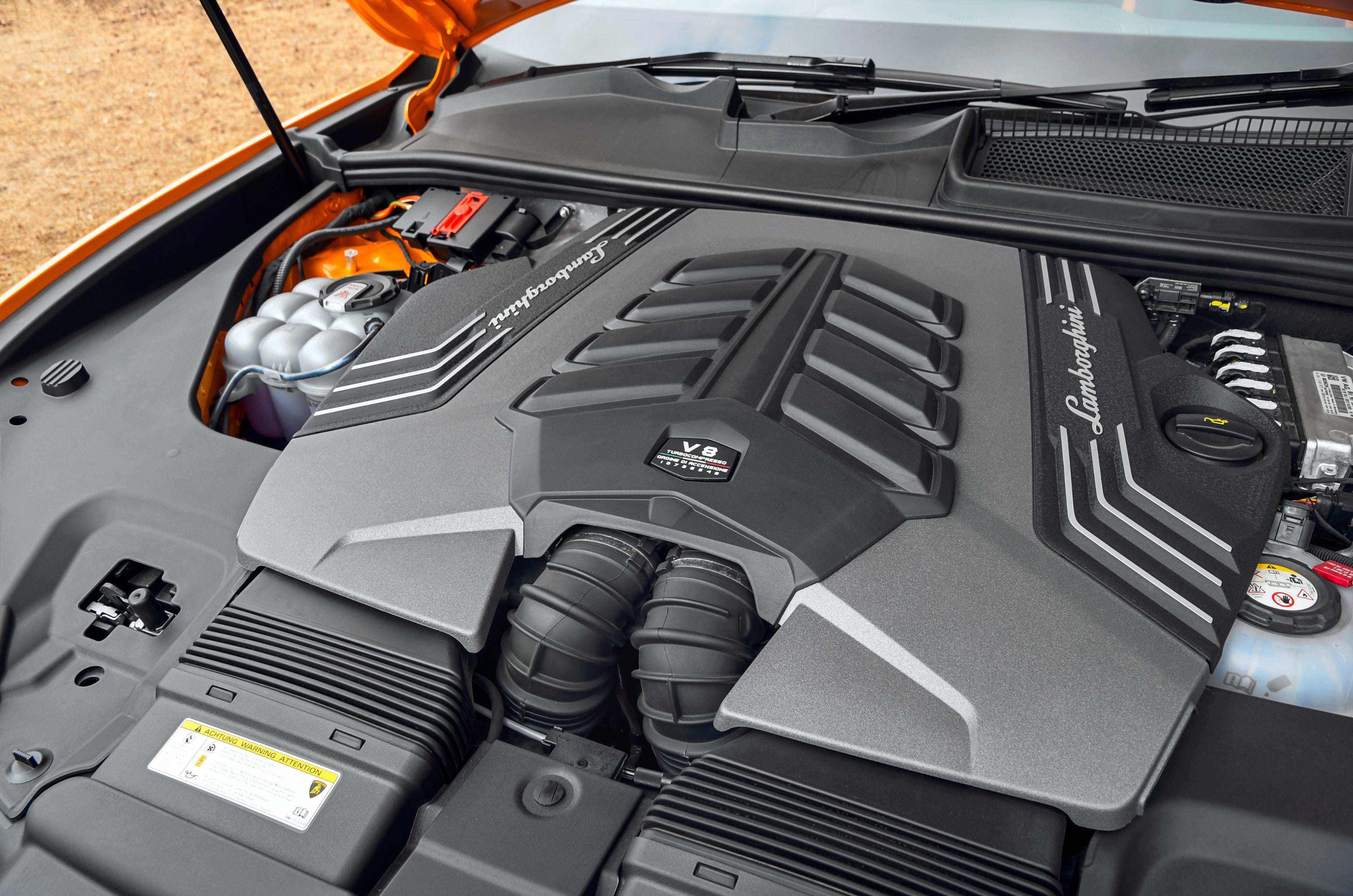 2026 Lamborghini Urus SE review: Thunder and lightning
