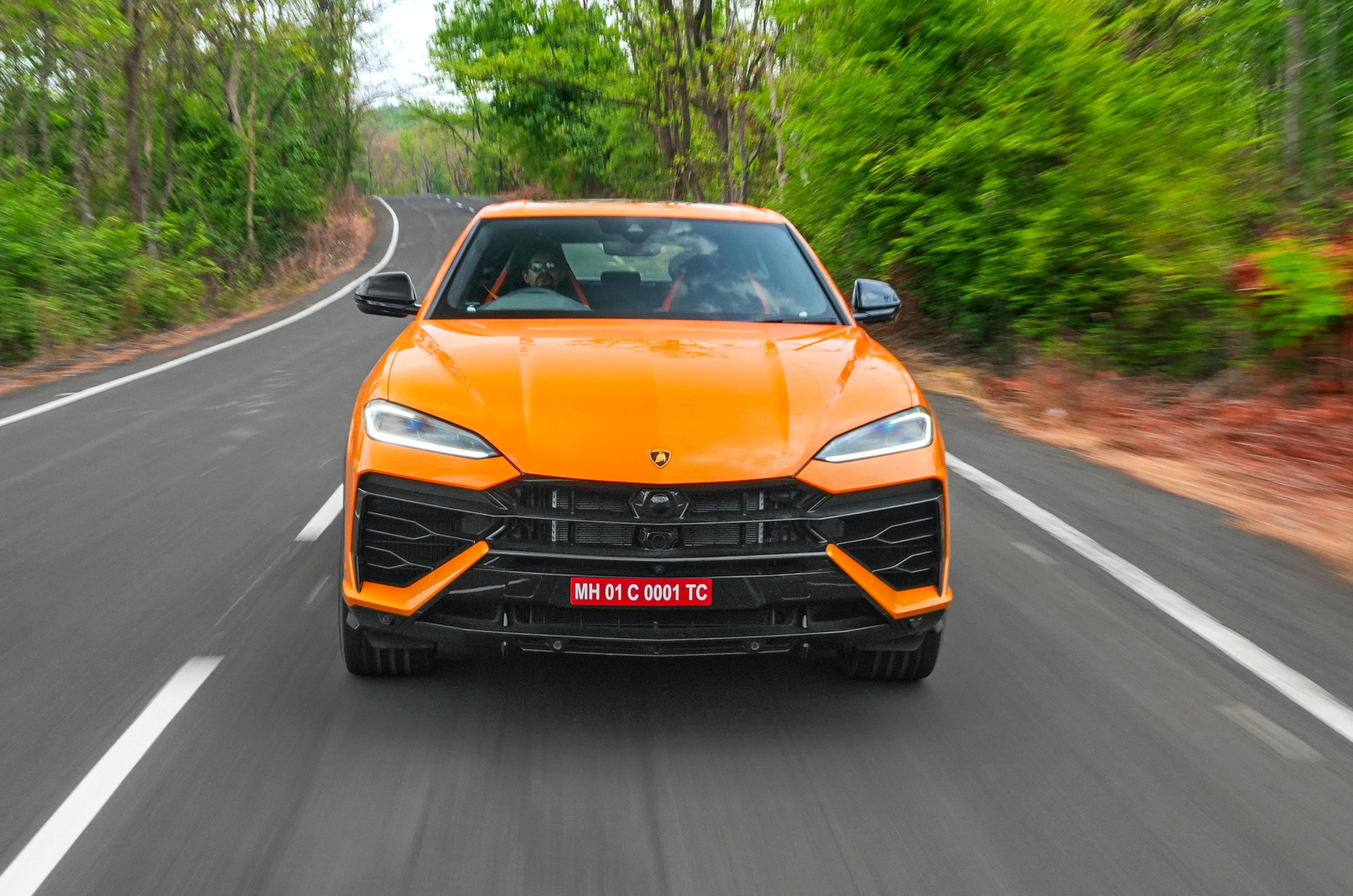 2026 Lamborghini Urus SE review: Thunder and lightning